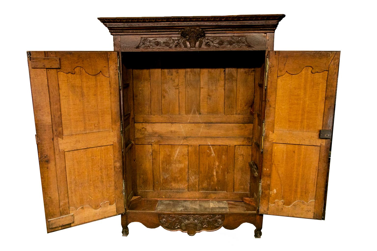 18th Century Carved Oak French Armoire In Good Condition For Sale In Wilson, NC