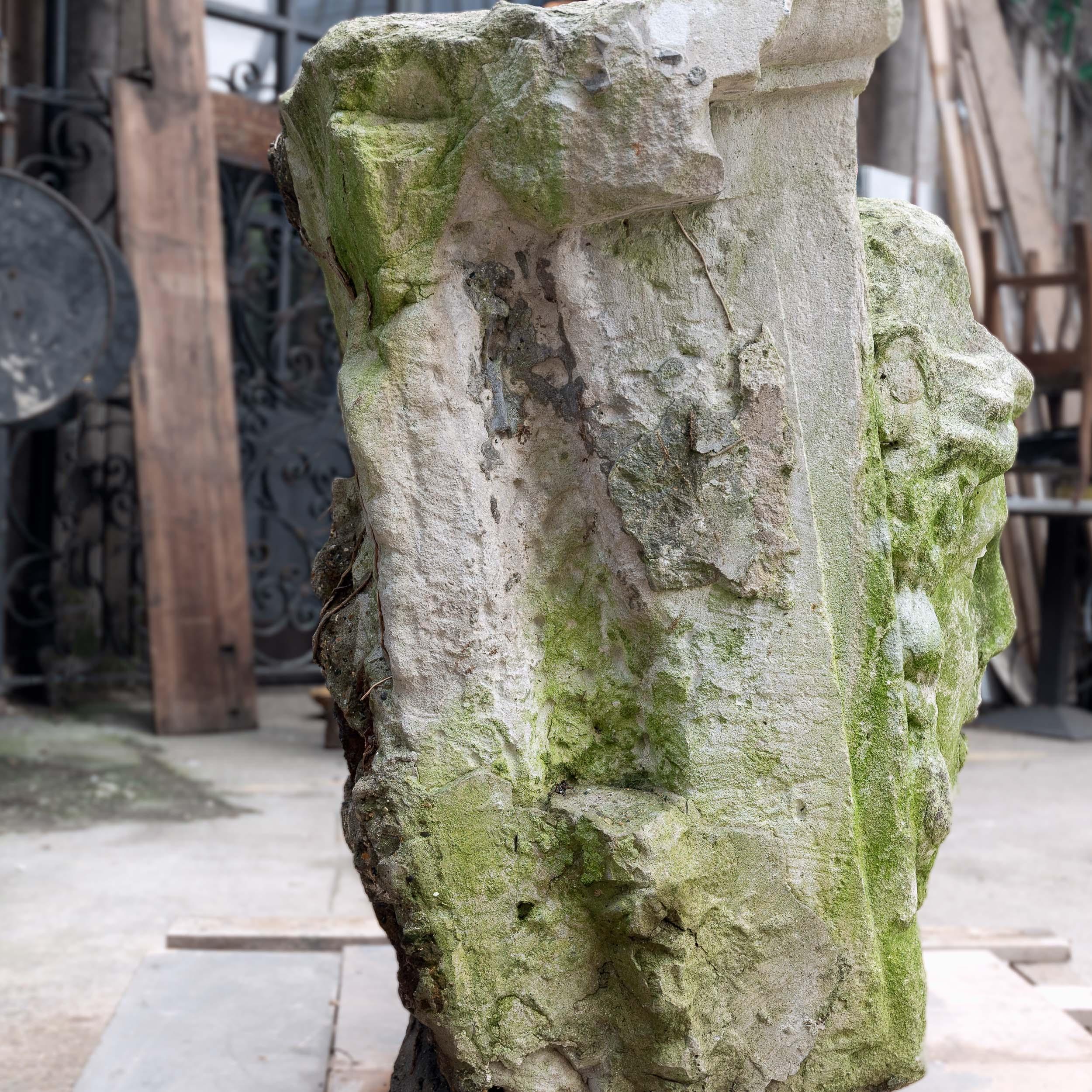 Eighteenth Century Carved Portland Stone Keystone For Sale 7