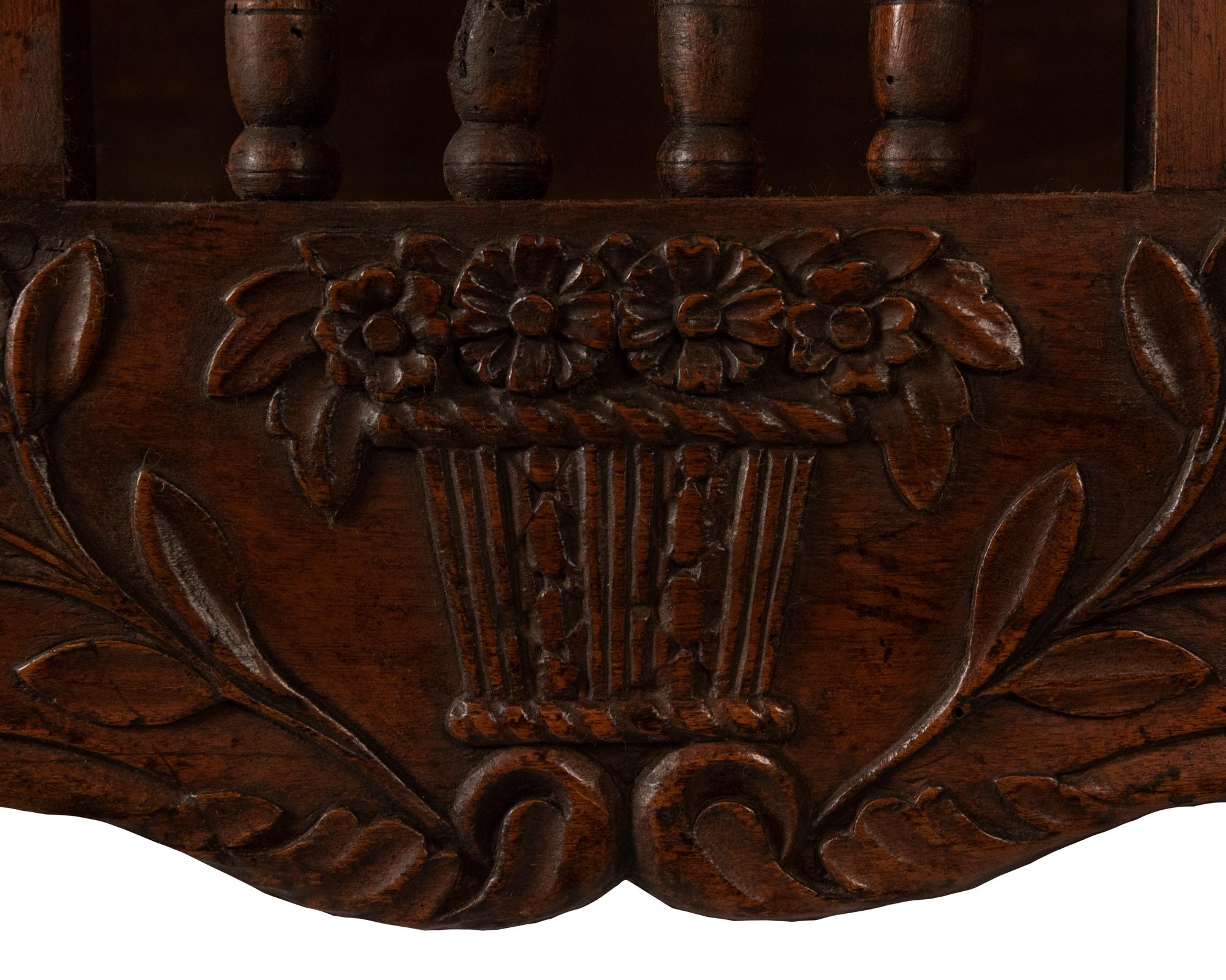 Eighteenth-century French Carved Walnut Panettiere In Good Condition For Sale In Salt Lake City, UT