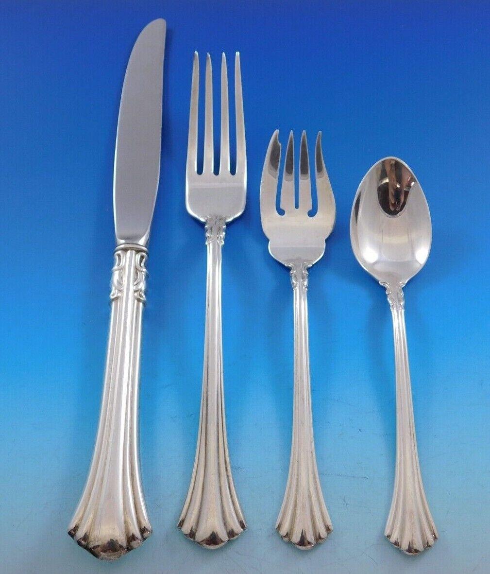 Cubertería de plata de ley del siglo XVIII Reed & Barton Cena de 45 piezas Norteamericano en venta