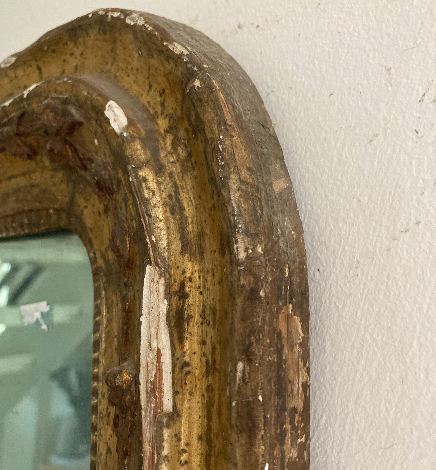 Graceful and original Sicilian mirror 
provenance: Dimora Palermitana from the eighteenth century.
Original condition 
Not restored.