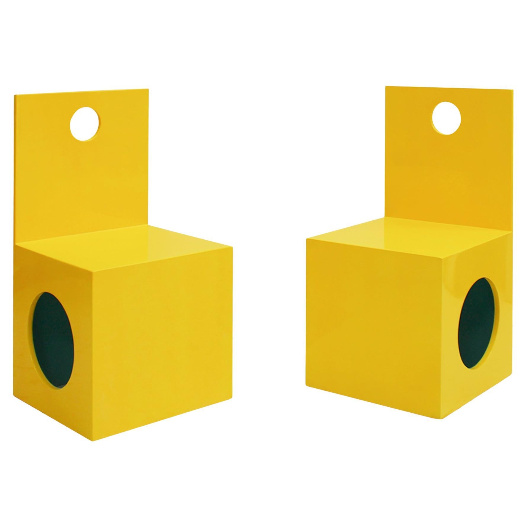 Coppia di sedie italiane laccate gialle in Wood