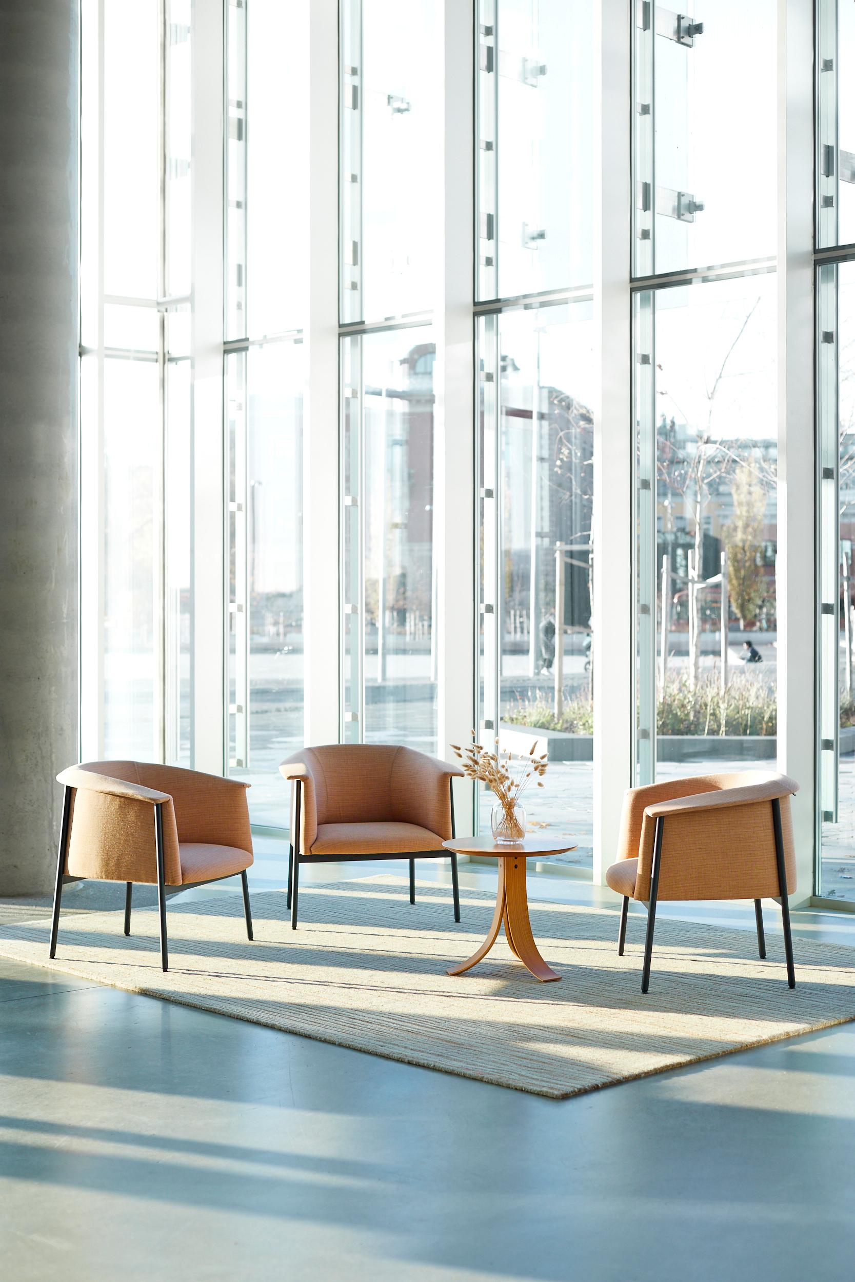 Post-Modern Eik Rug by Volver Studios For Sale
