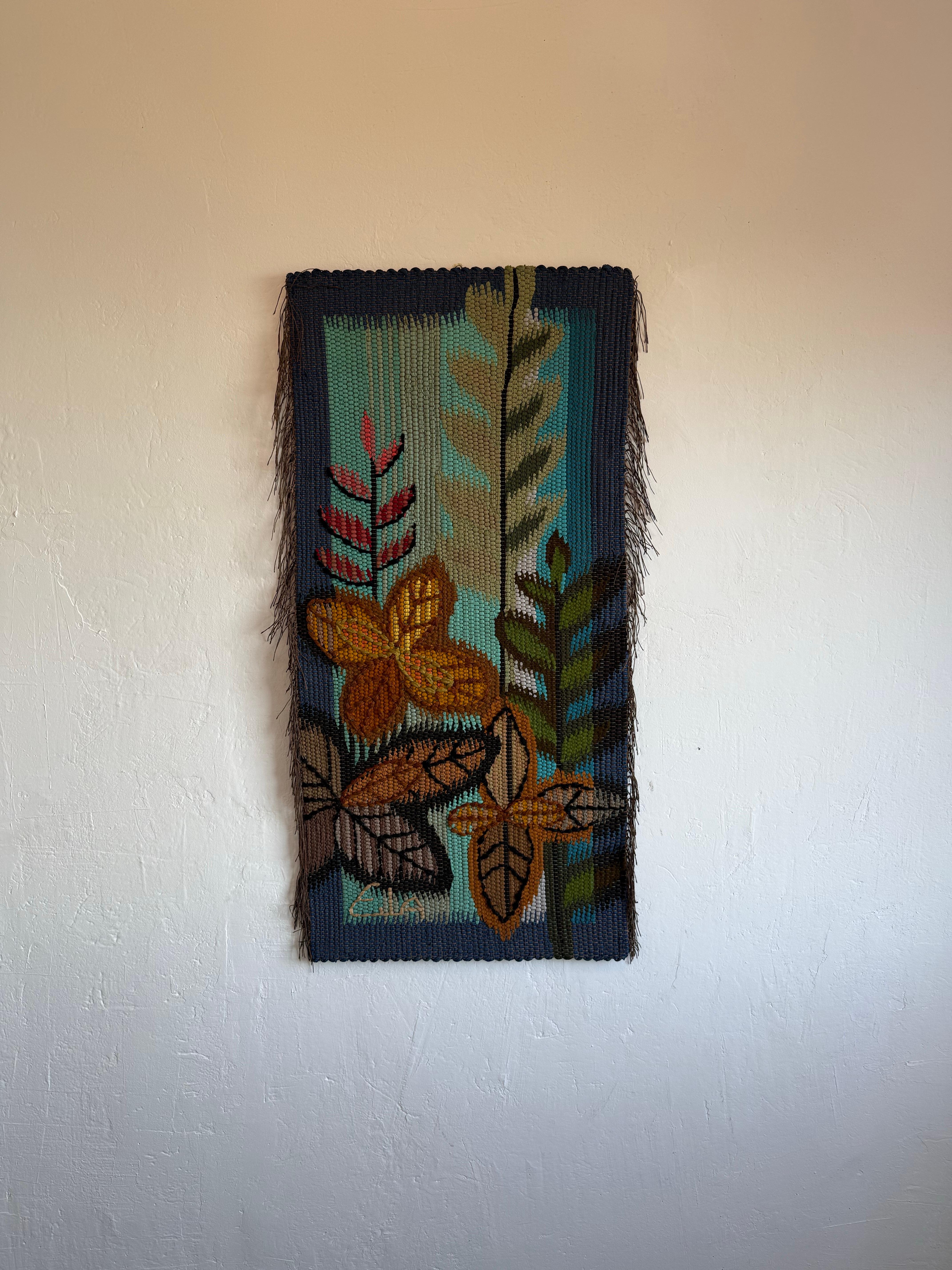 Eila Ampula fiber art floral tapestry handcrafted in Brazil, 1980s.  Eila Ampula was a well-known Brazilian artist who specialized in tapestry design. Her work has been exhibited in galleries, consulates and museums around the world. This piece is a