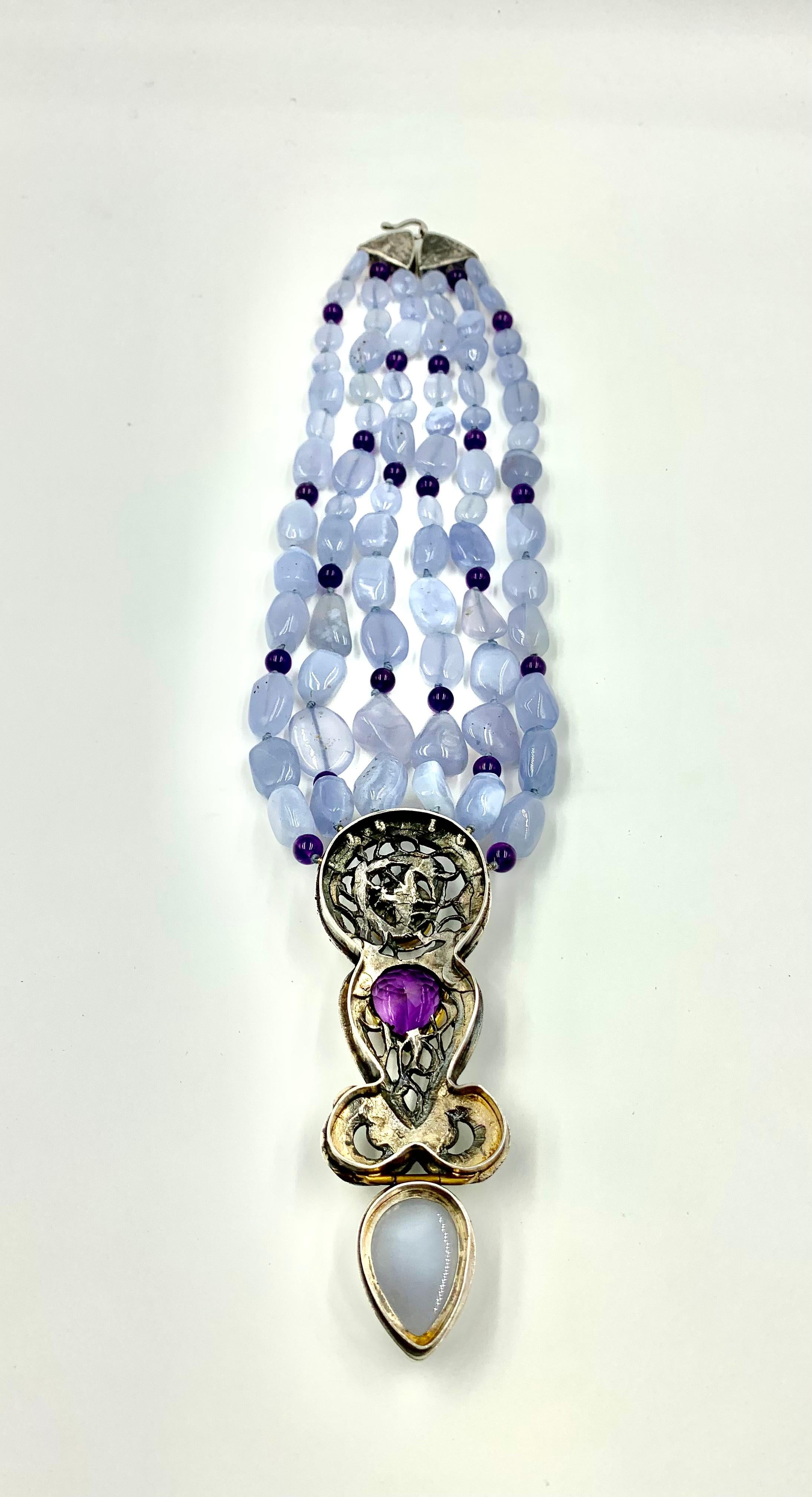 Eileen Coyne Blue Calcedony Cabochon Amethyst 22K Gold, Sterling Silver Necklace For Sale 7