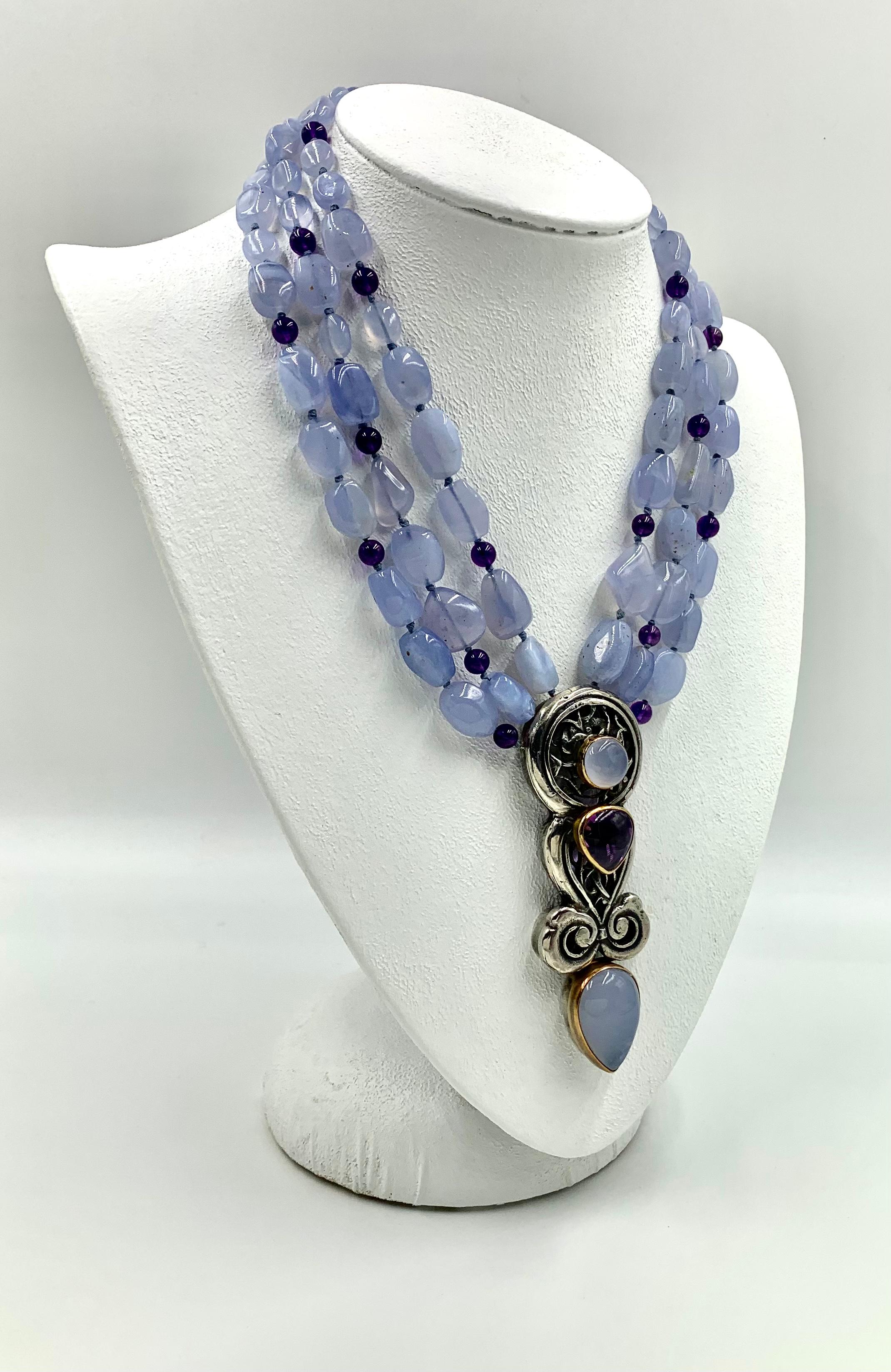 Artist Eileen Coyne Blue Calcedony Cabochon Amethyst 22K Gold, Sterling Silver Necklace For Sale