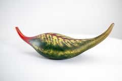 Fallen Leaf Green - zeitgenössisch, Stillleben, Blatt, geblasenes Glas, Skulptur