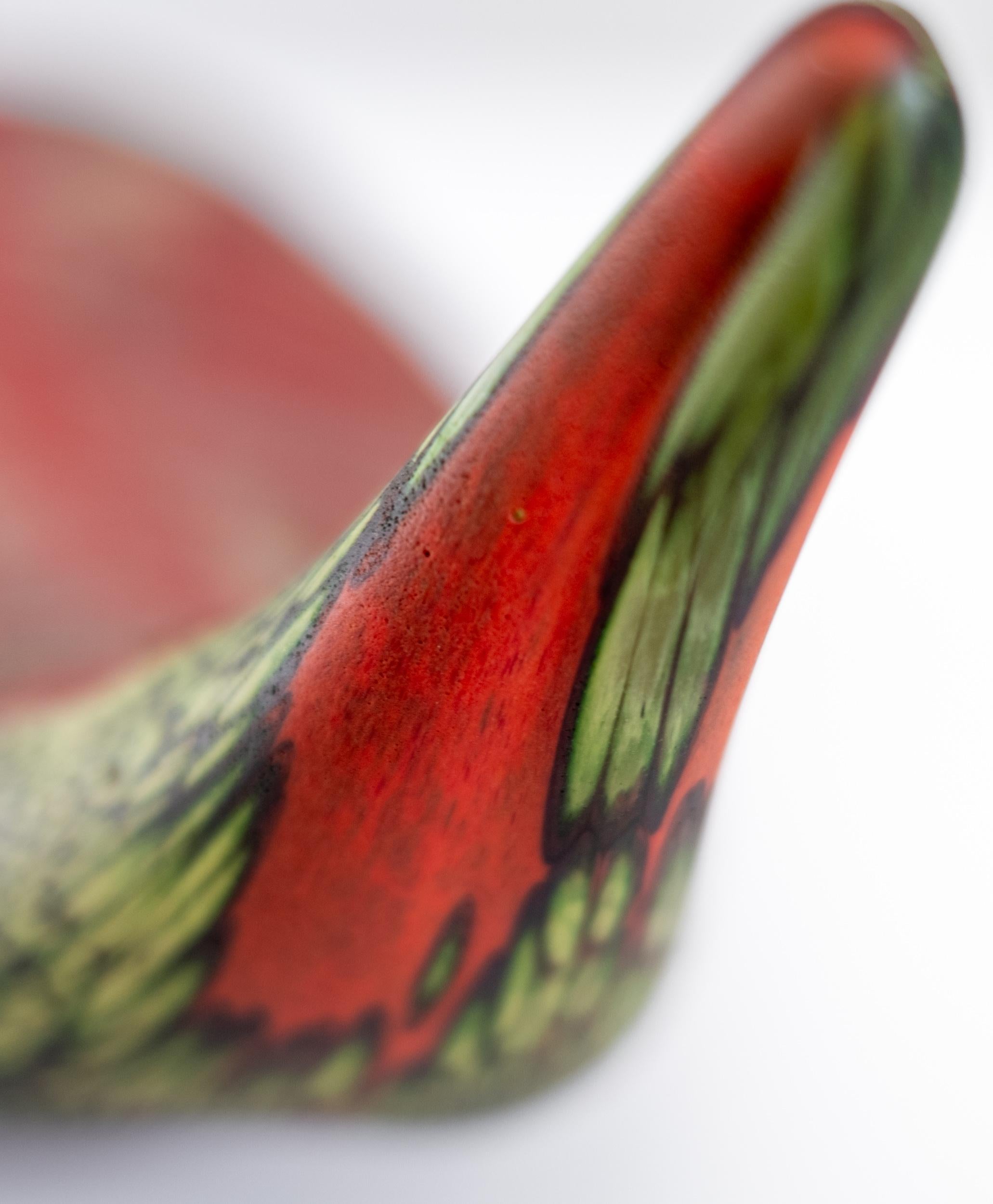 Hoja caída, rojo y verde - contemporáneo, bodegón, vidrio soplado, escultura en venta 1