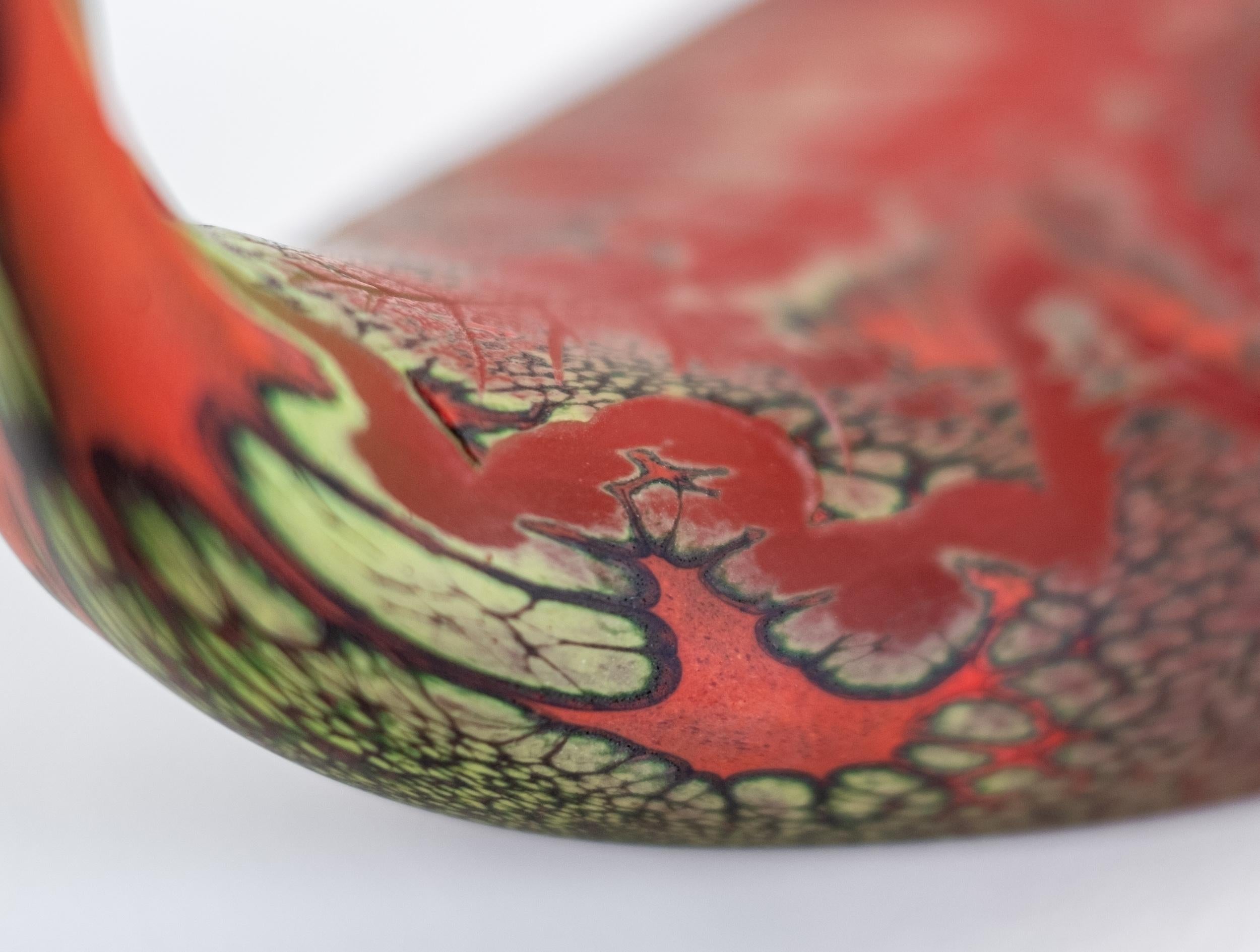 Hoja caída, rojo y verde - contemporáneo, bodegón, vidrio soplado, escultura en venta 2