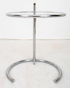 Table d'appoint E1027 réglable Eileen Gray