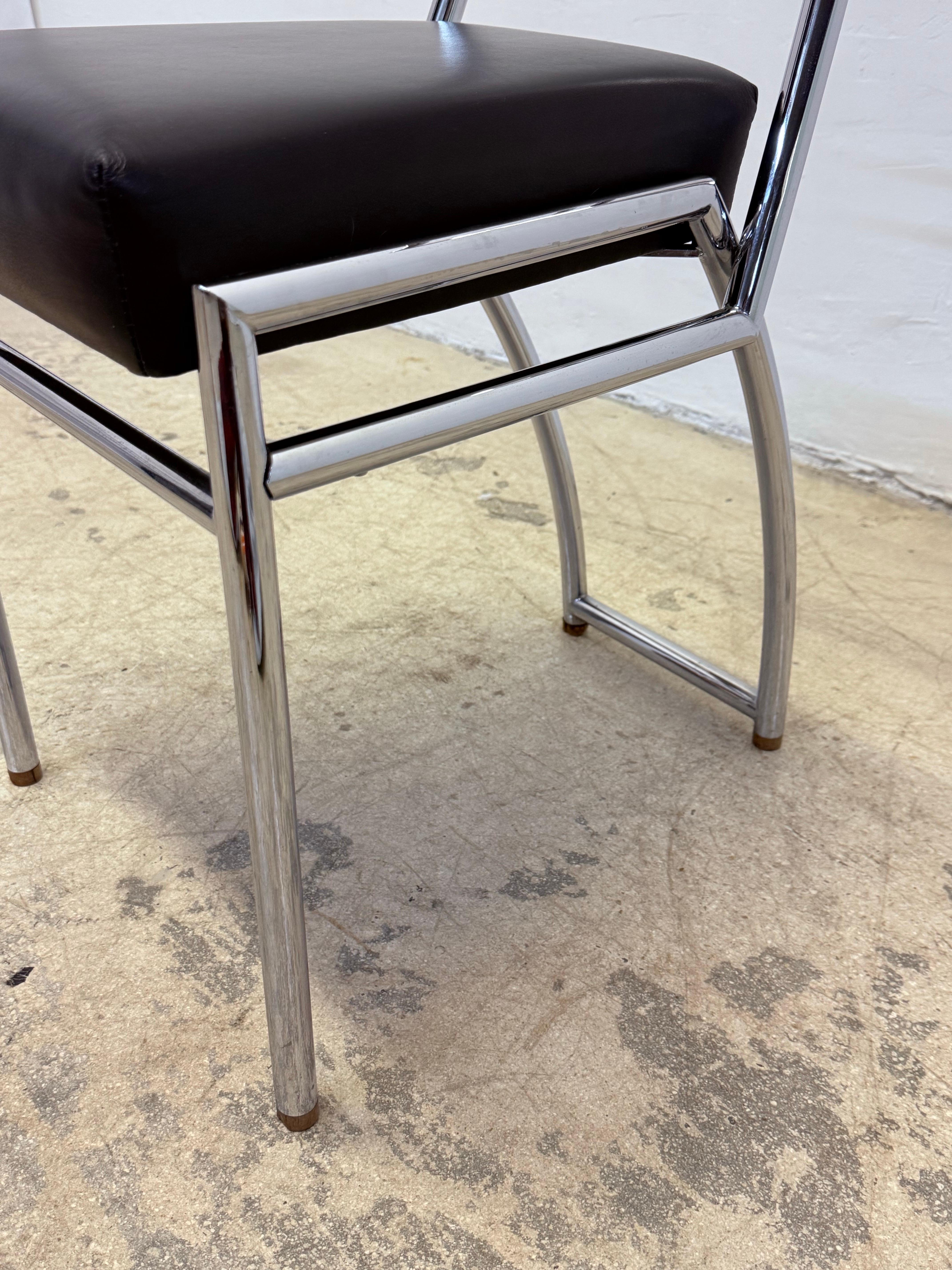 Sedia Axia di Eileen Gray in cromo e pelle nera per ClassiCon in vendita 4