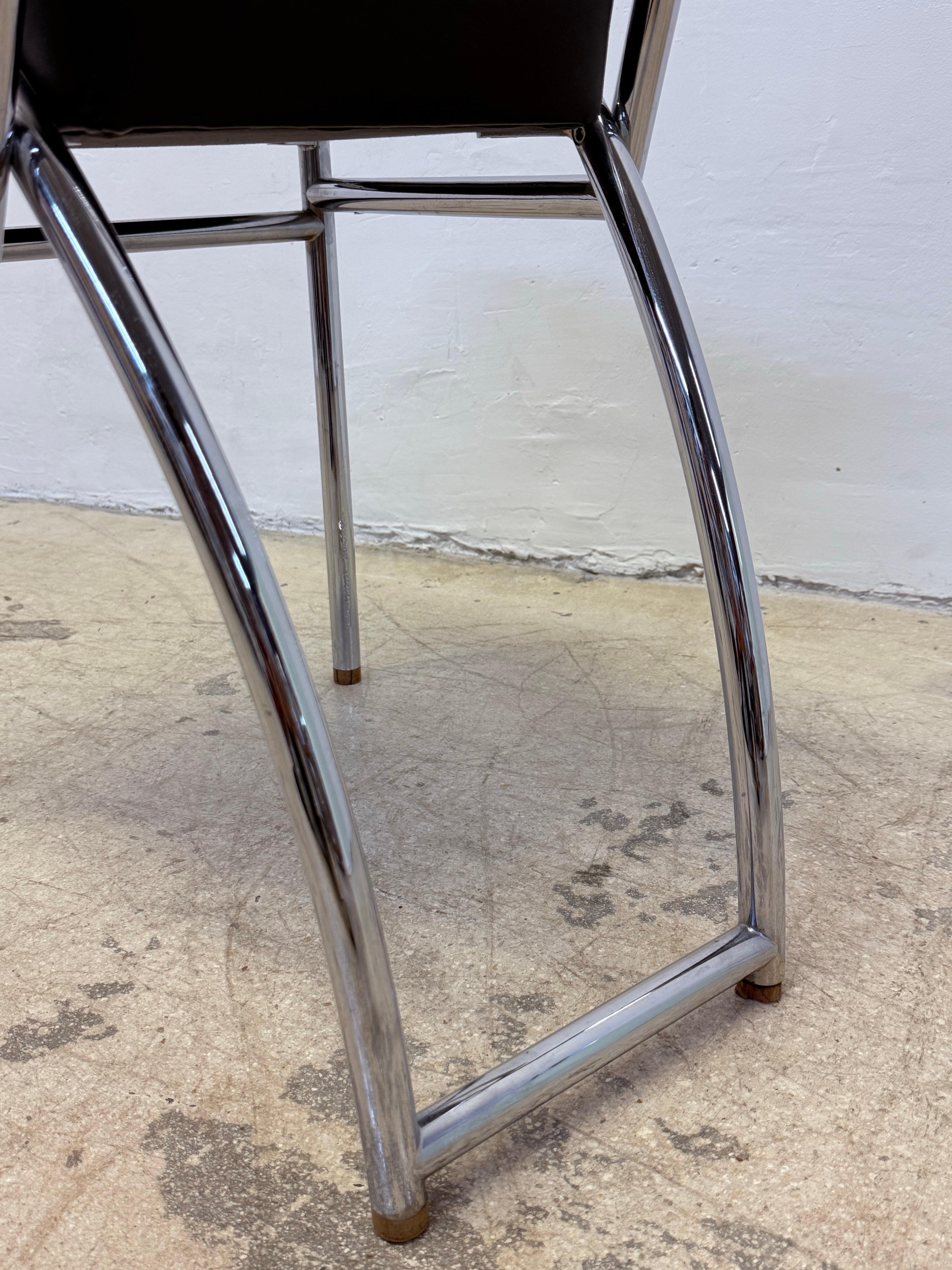 Sedia Axia di Eileen Gray in cromo e pelle nera per ClassiCon in vendita 7