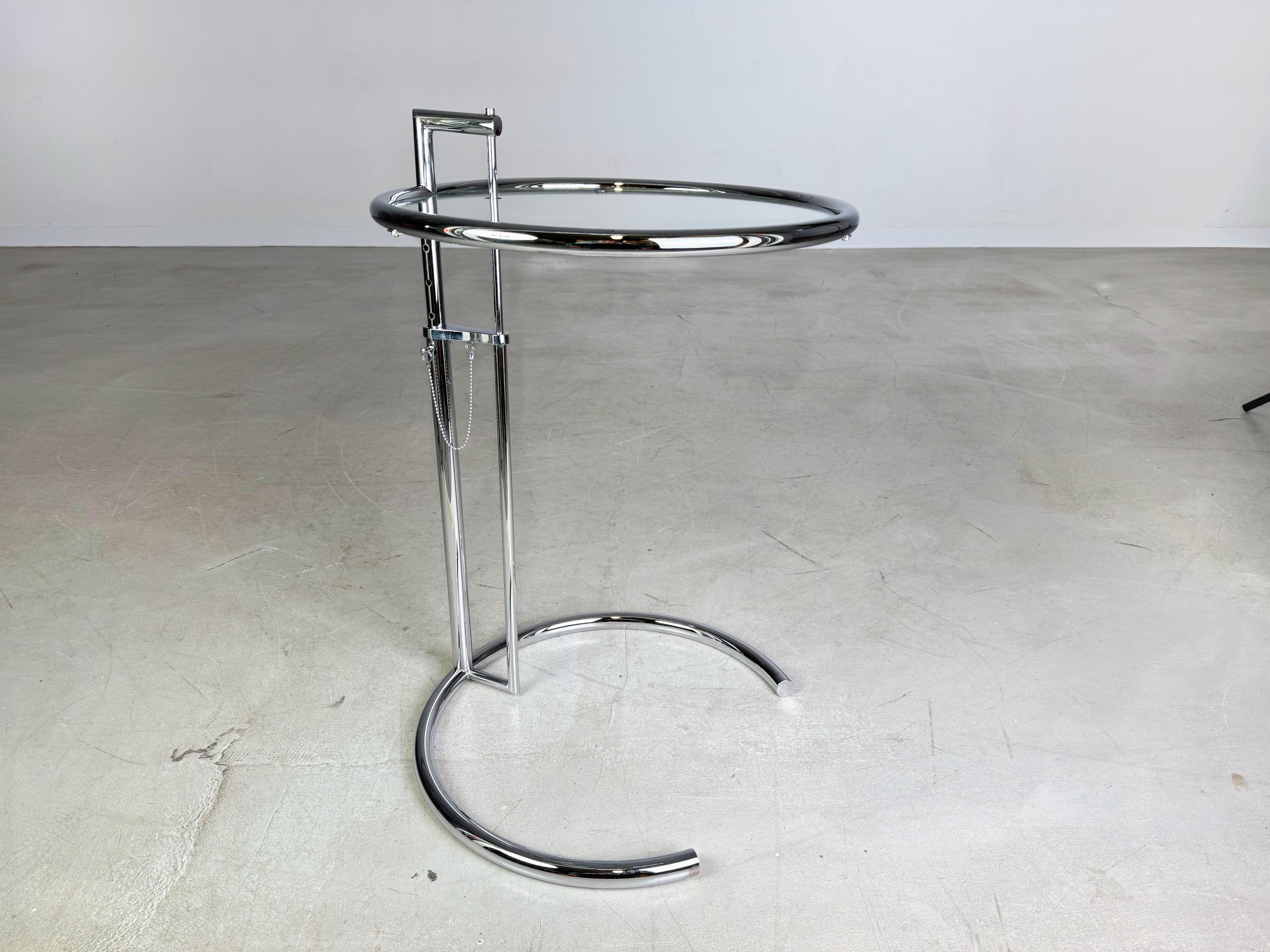 Eileen Gray E1027 Tavolo Beistelltisch Couchtisch ClassiCon design in vendita 1