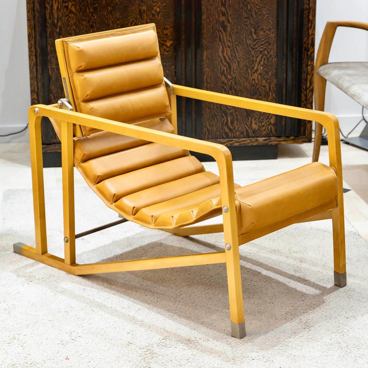 Eileen Gray Ecart International, Paar Transat-Sessel, Goldleder, Naturholz, Naturholz (Französisch) im Angebot