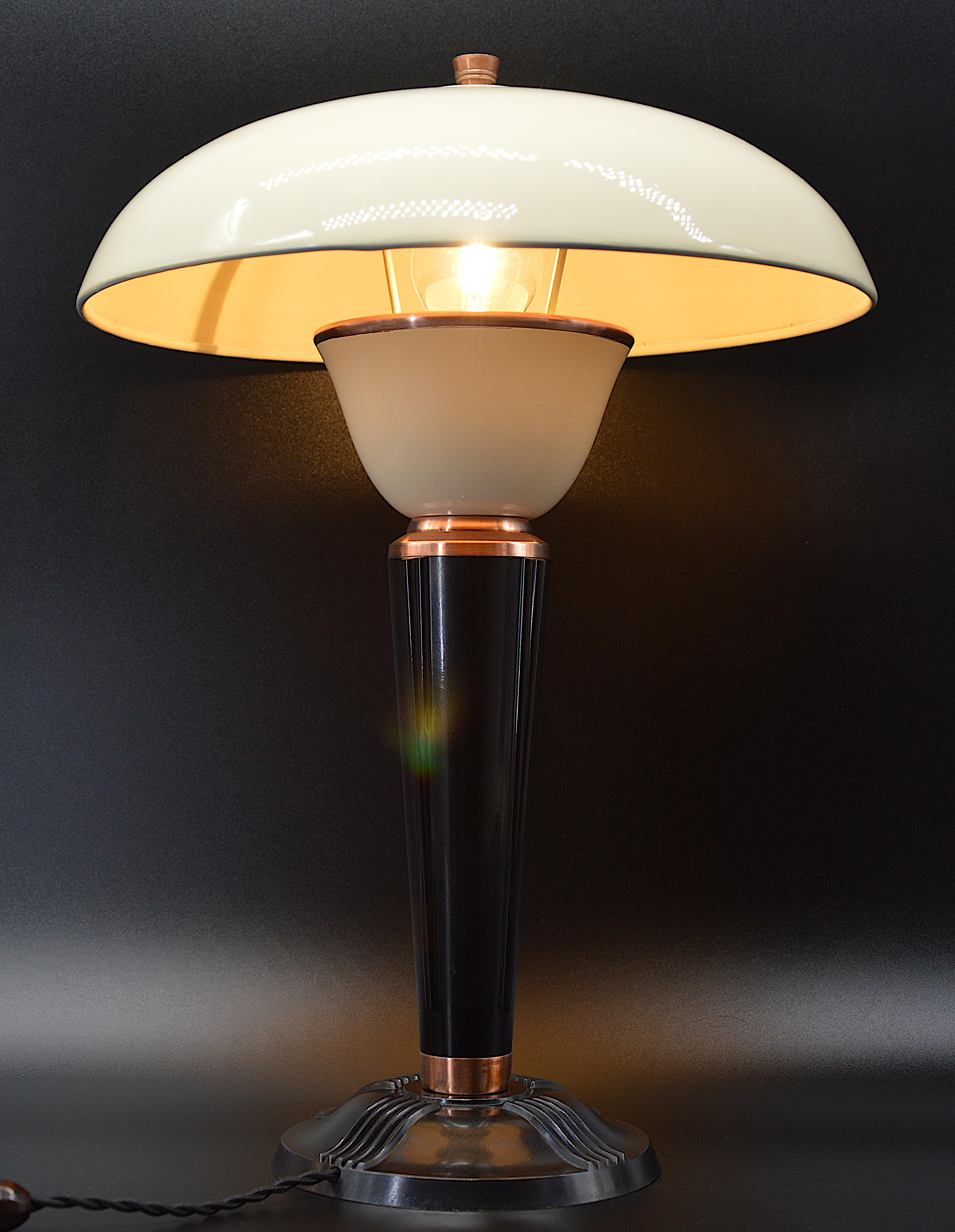 Mid-20th Century Eileen Gray for Jumo French Art Deco Desk/Table Lamp Late 1930s