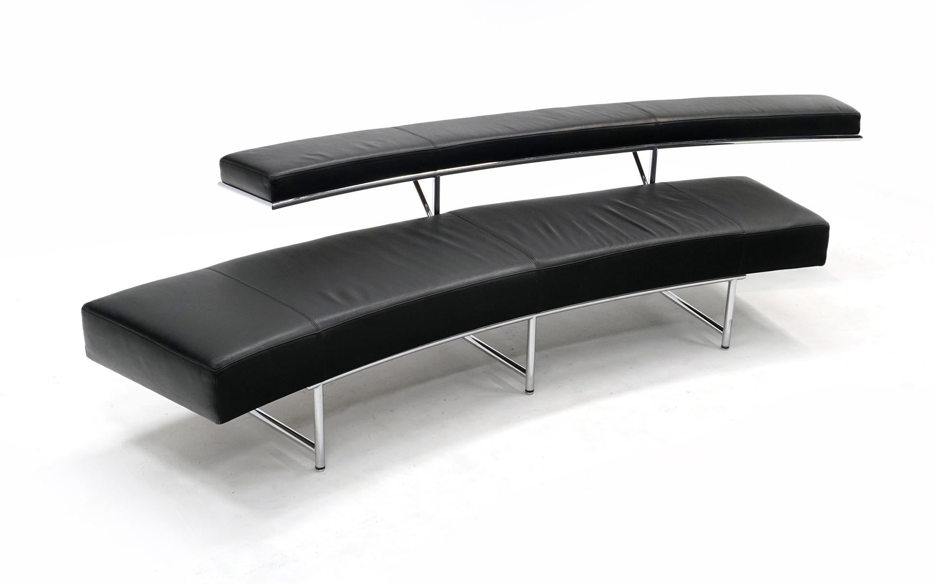 Eileen Gray Monte Carlo-Sofa für ClassiCon, schwarzes Leder und Chrom, signiert (Bauhaus) im Angebot