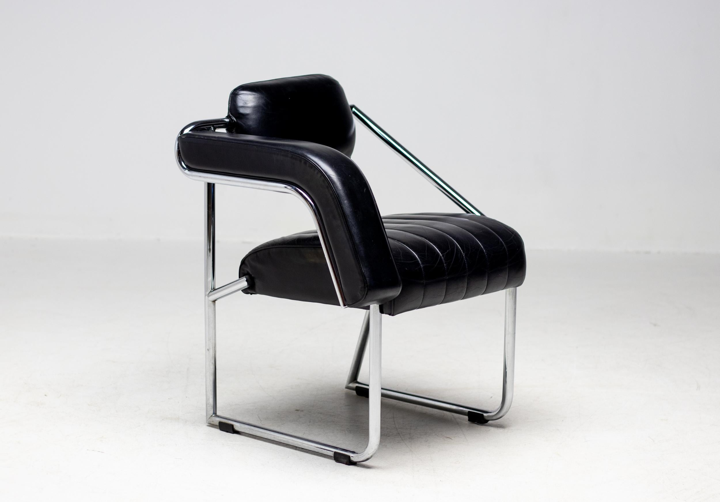 Mid-Century Modern Eileen Gray Non Conformist Chairs, France, 1970 For Sale
