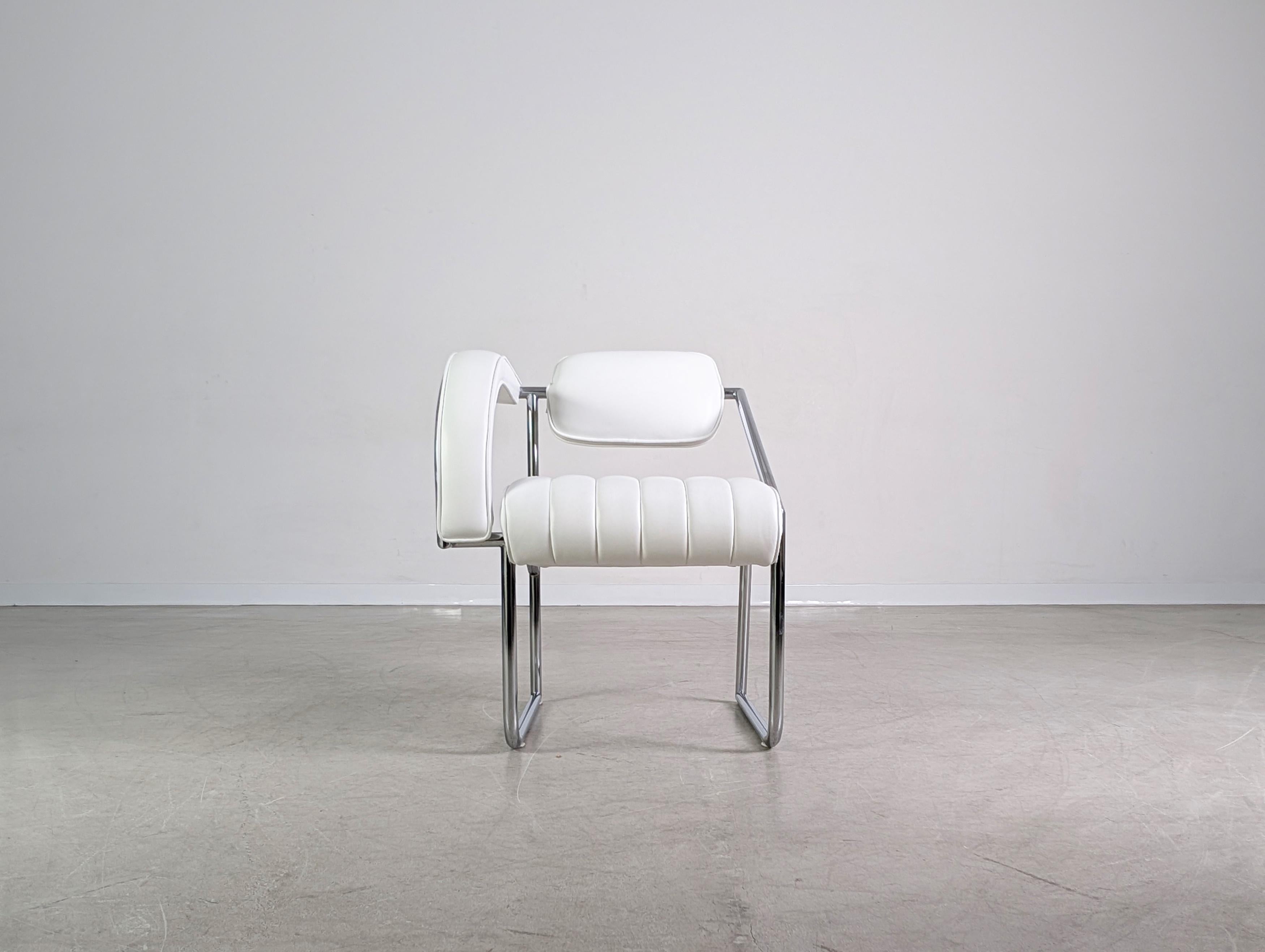 Eileen Gray Non Conformist Sessel weiß Vereinigte Werkstätten Múnich Posmoderno en venta