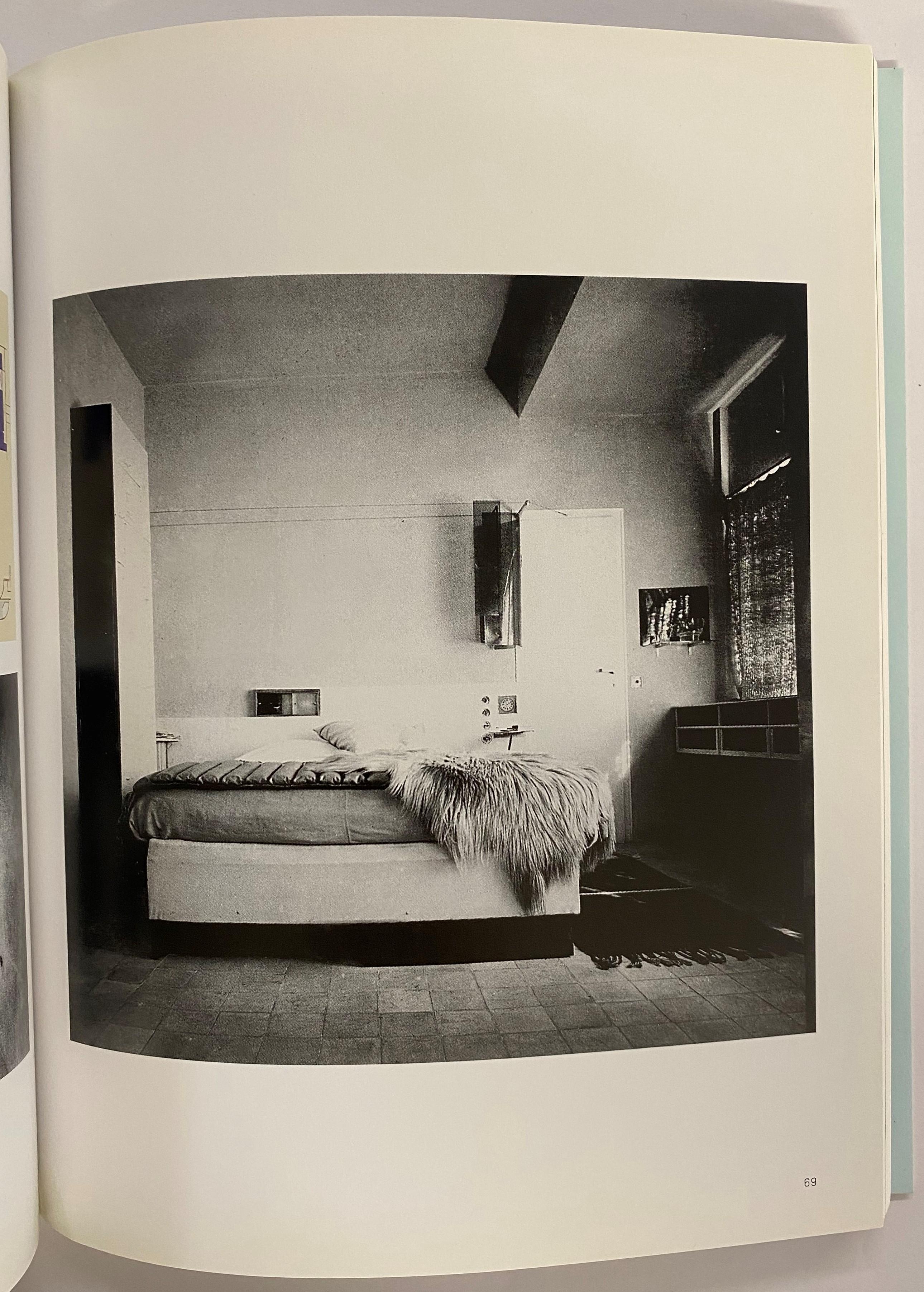 Eileen Gray : Objects and Furniture Design (Livre) en vente 8
