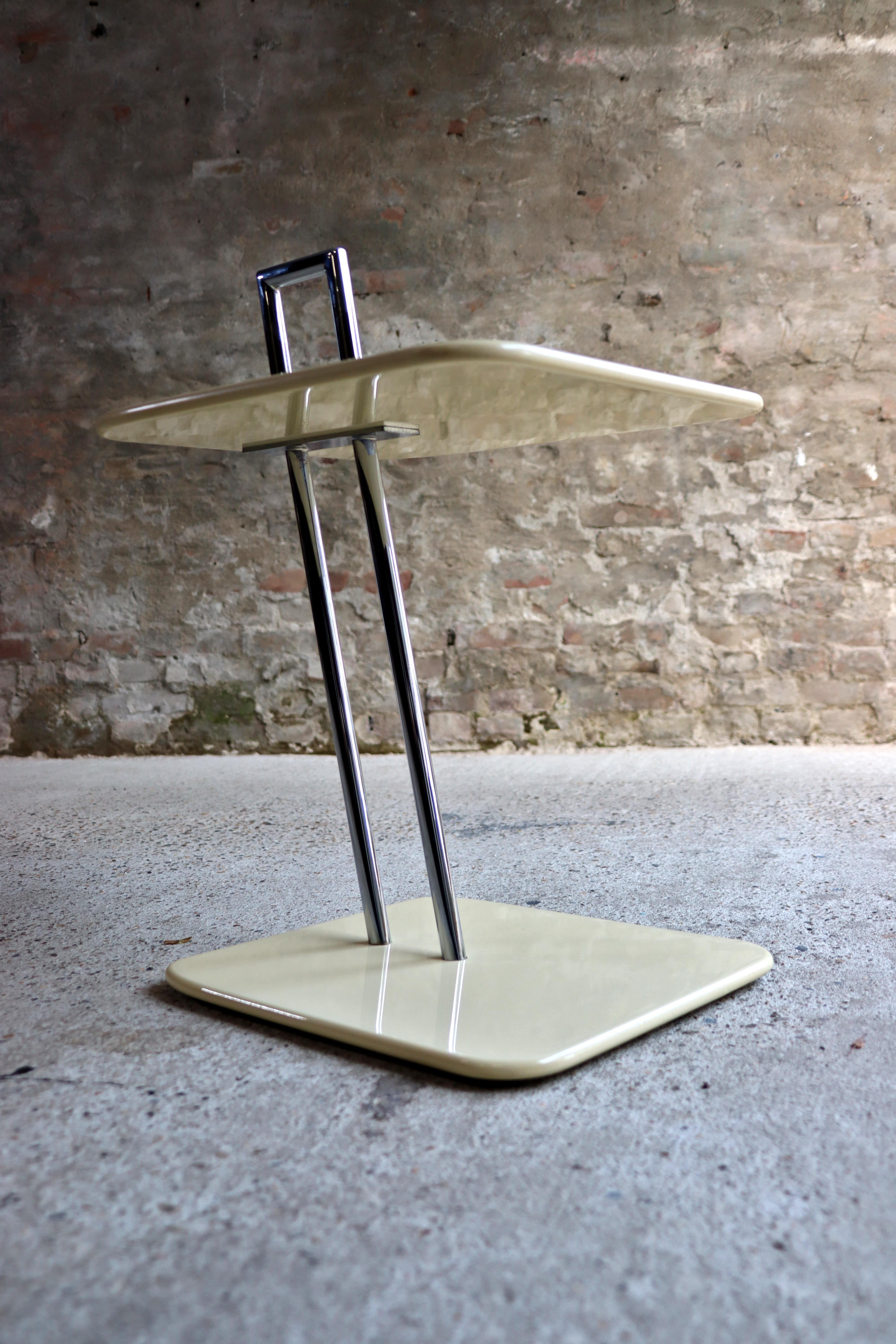 Eileen Gray – Occasional – Table – Creme – 1970s For Sale 1