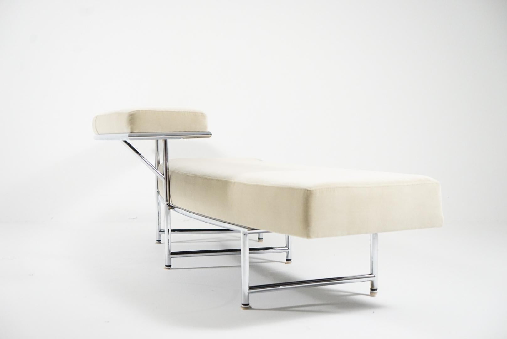 Eileen Gray Original Monte Carlo Sofa Chaise in Italian Mohair 7