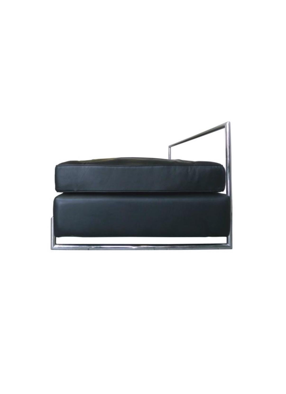 Eileen Gray Style Schwarz Daybed Leder und Chrom Modern Chaise Lounger Daybed im Angebot 3