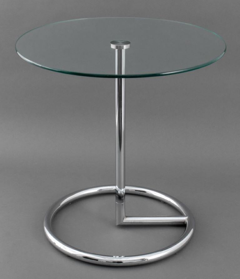 Eileen Gray Style Glasplatte End Tables, Paar (Moderne) im Angebot