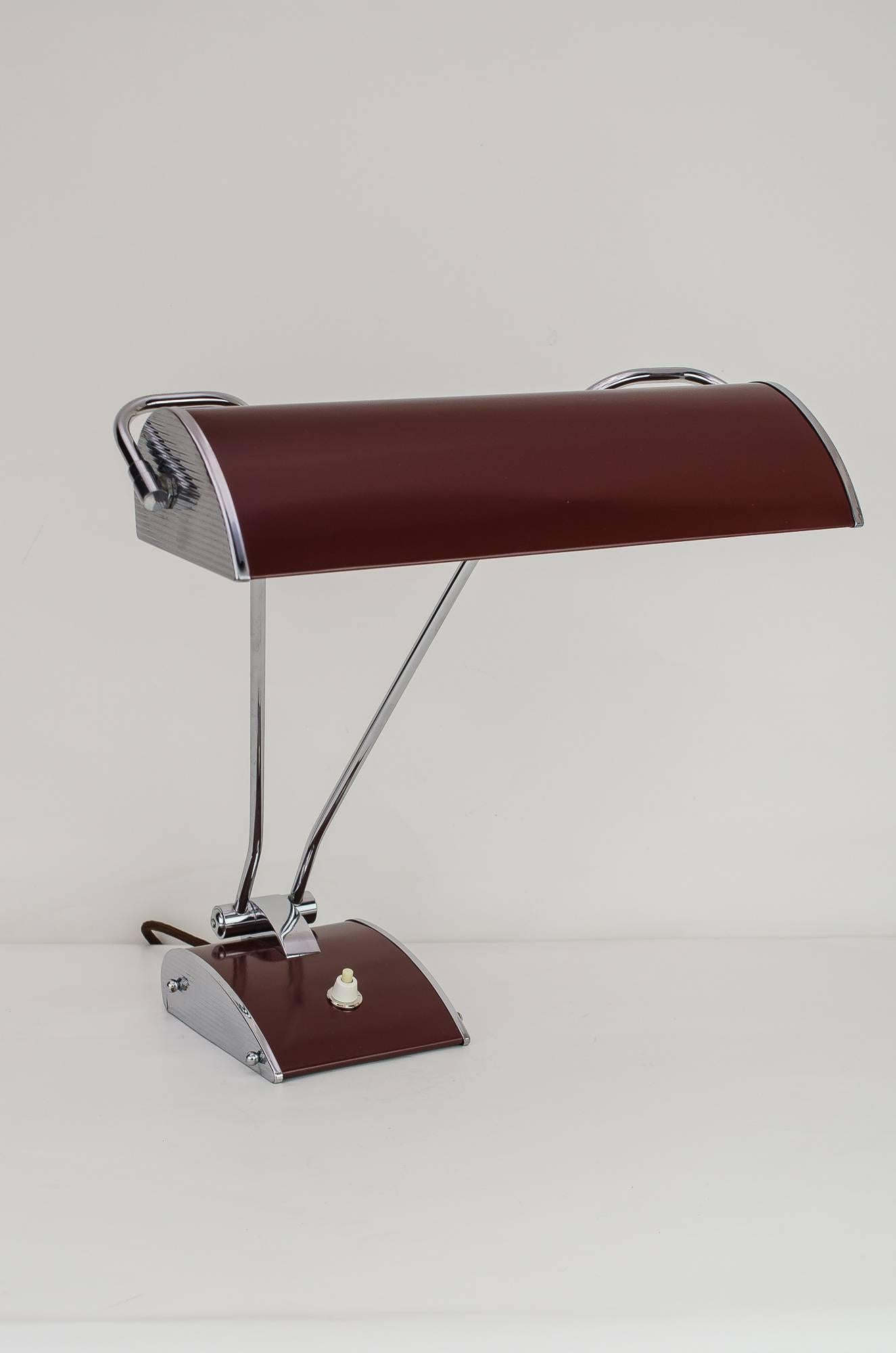 Eileen Gray Table Lamp for Jumo, 1955 In Excellent Condition In Wien, AT