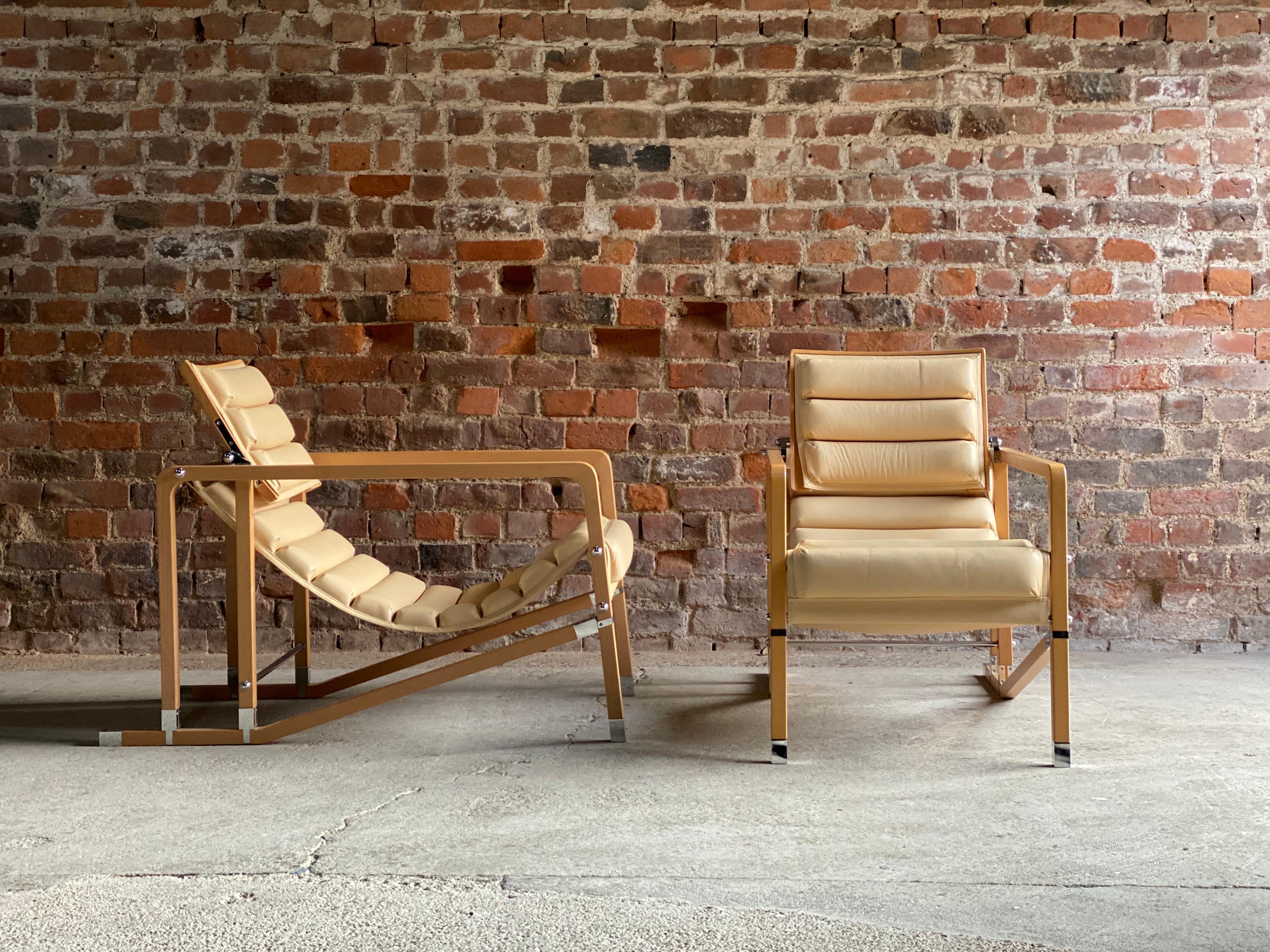 Eileen Gray Transat Stühle aus cremefarbenem Leder und Buche von Ecart International 1