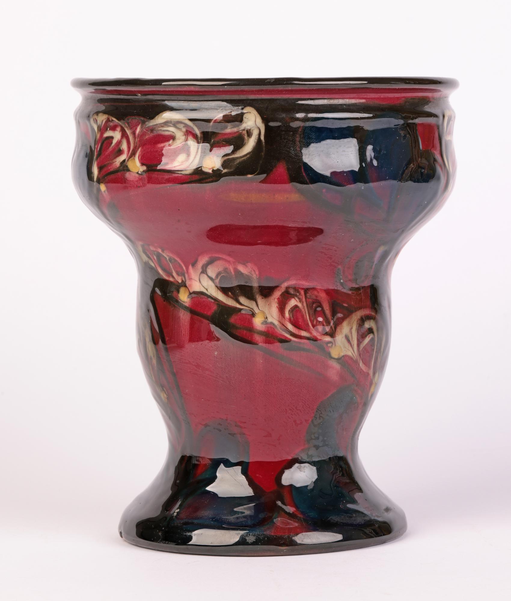 Vase abstrait en poterie d'art Eiler Londal de Danico Skronvirke en vente 6