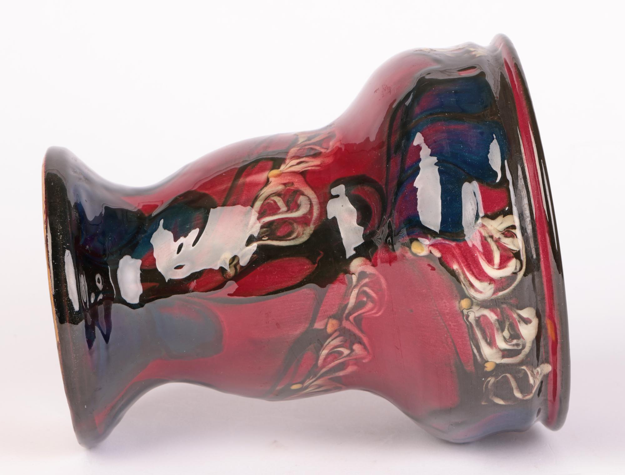 Vase abstrait en poterie d'art Eiler Londal de Danico Skronvirke en vente 1