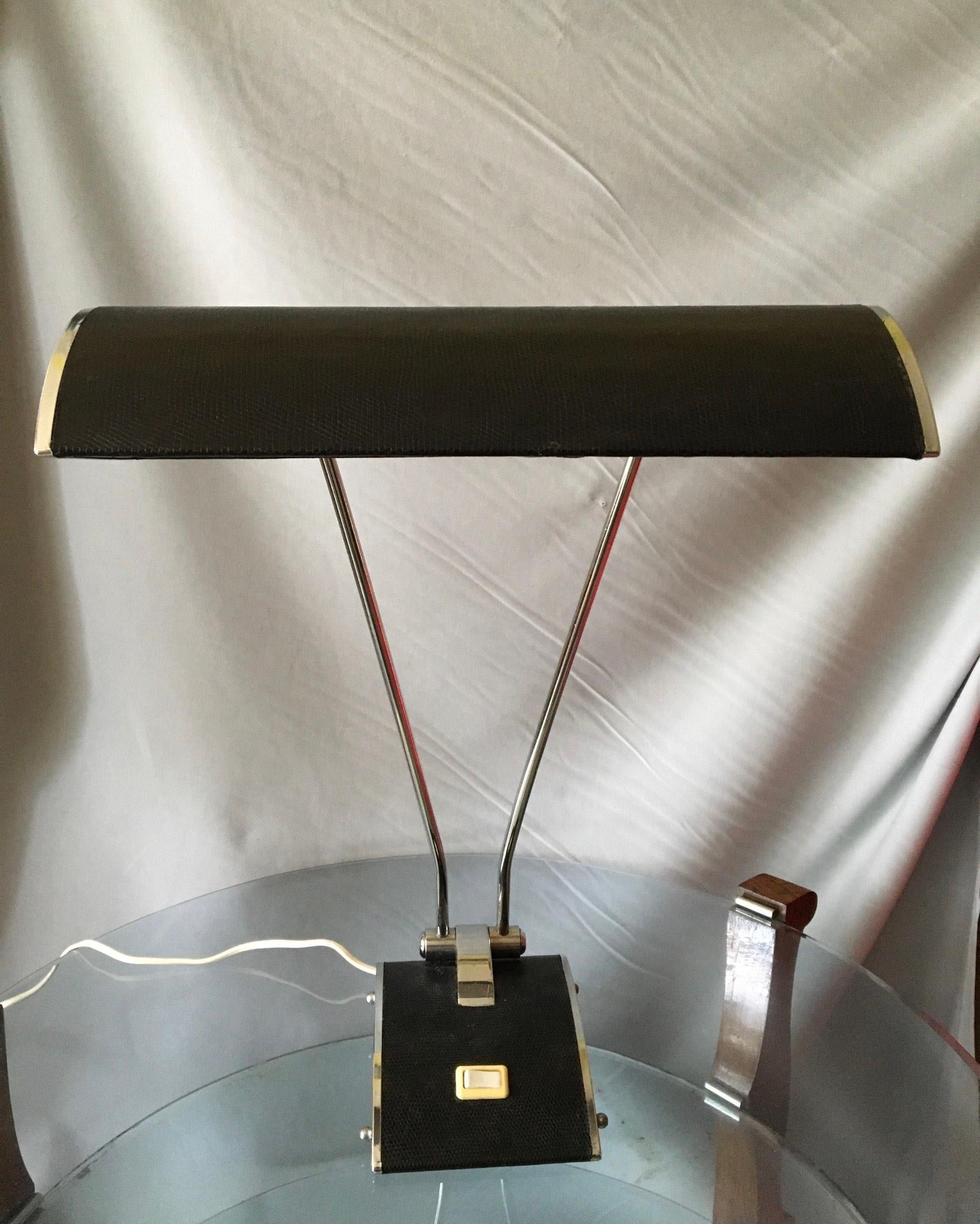 Eillen Gray Mid-Century Modern Table Lamp, France 1950 For Sale 7