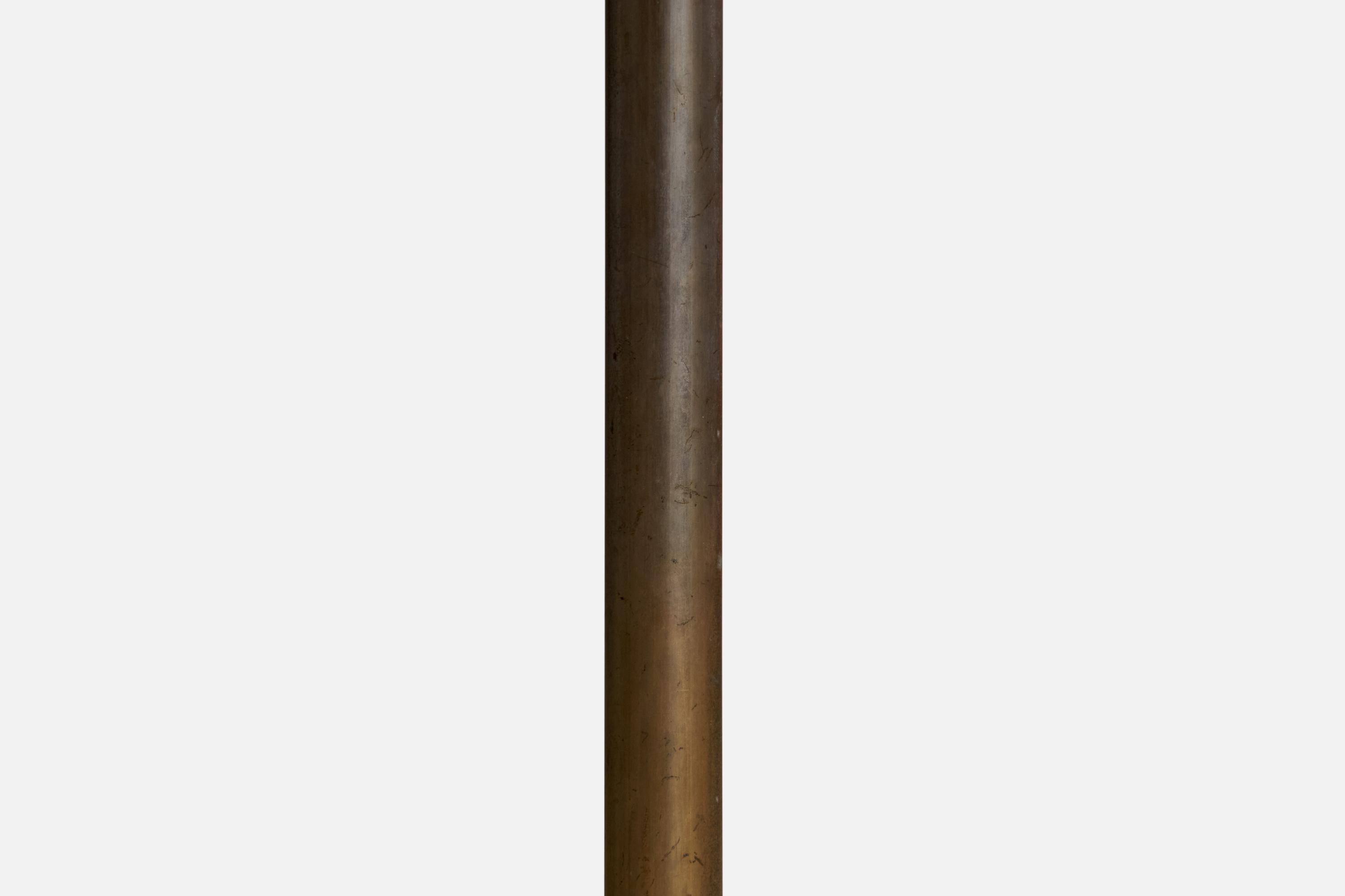 Milieu du XXe siècle Einar Bäckström, lampadaire, laiton, Suède, années 1940 en vente