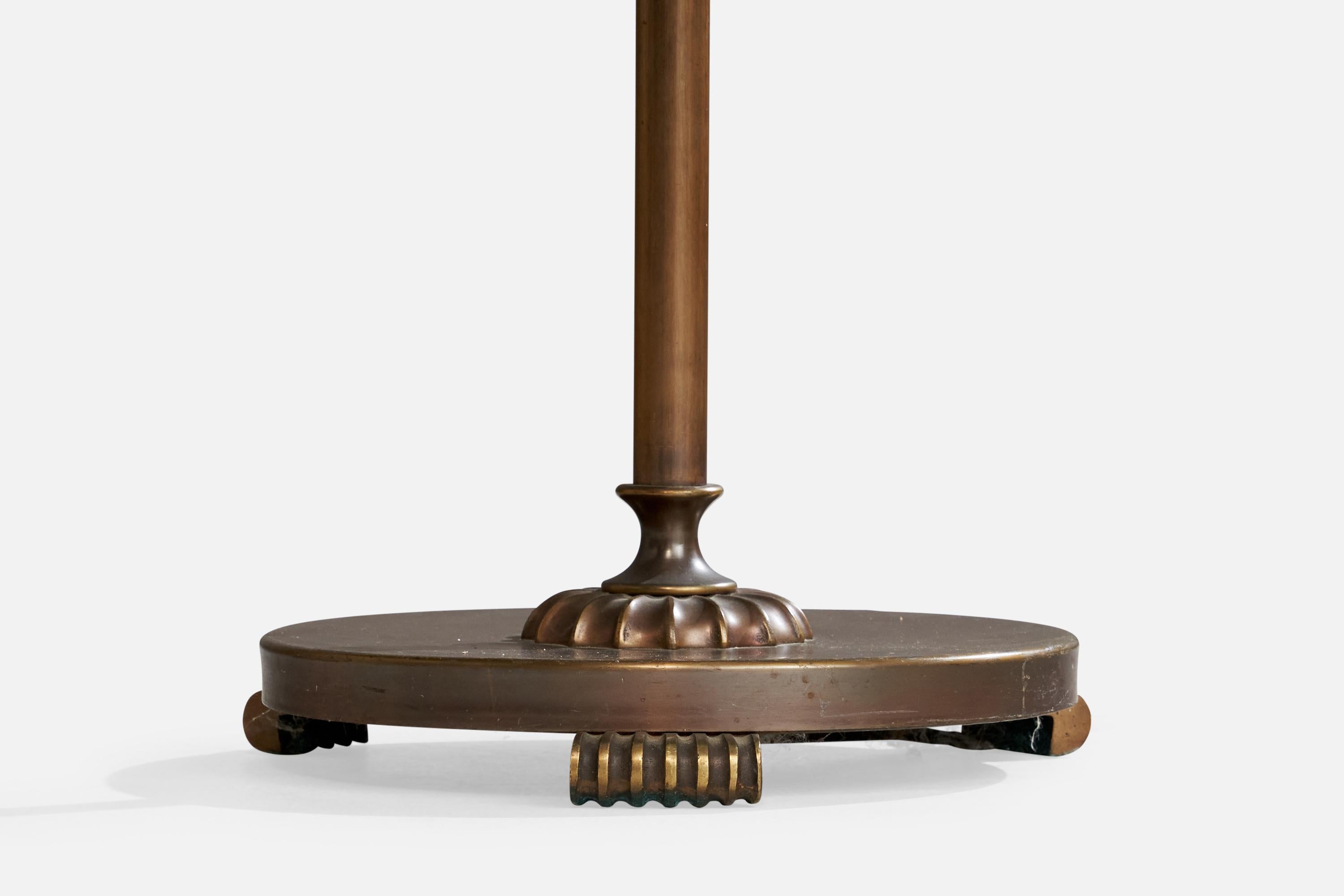 Einar Bäckström, lampadaire, laiton, Suède, années 1940 en vente 1