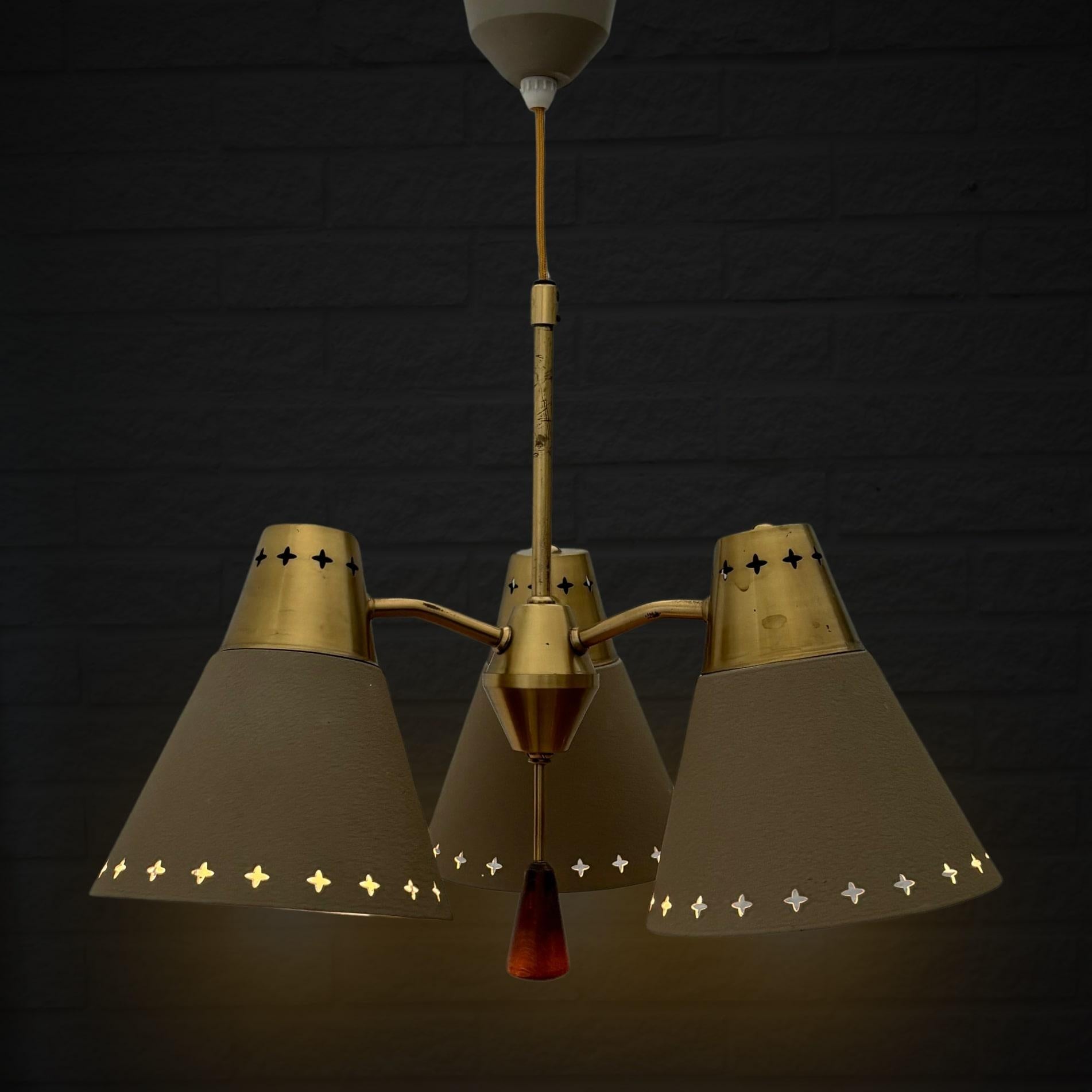 Lampada a sospensione modernista di metà secolo di Einar Bäckström, Svezia, anni '50 In condizioni buone in vendita a Forserum, SE