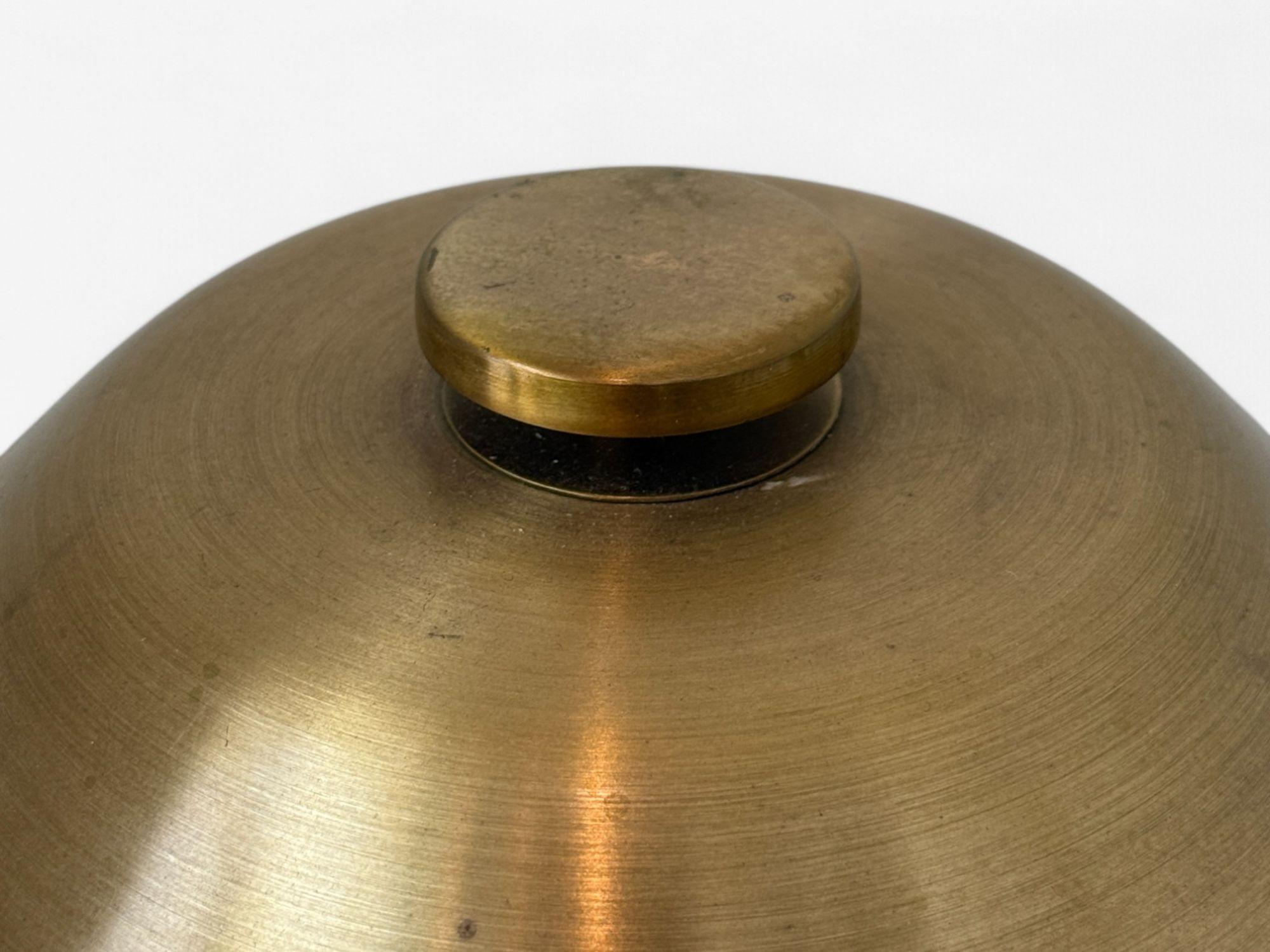 Einar Bäckström, Swedish Modern, Leather, Brass, Rare Table Lamp, Sweden, 1940s For Sale 2