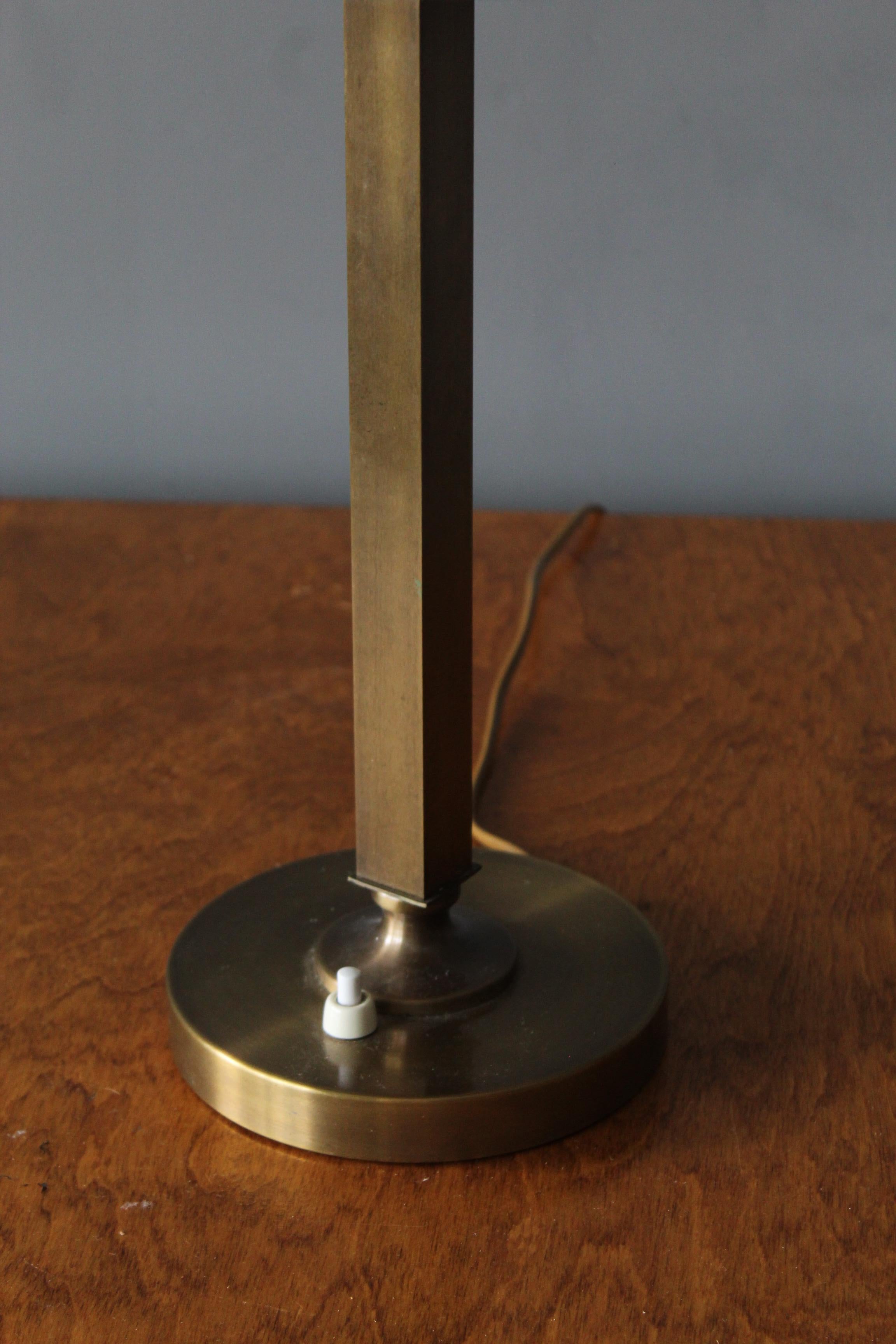 Einar Bäckström, Table Lamp, Brass, Lacquered Metal, Sweden, 1950s In Good Condition In High Point, NC
