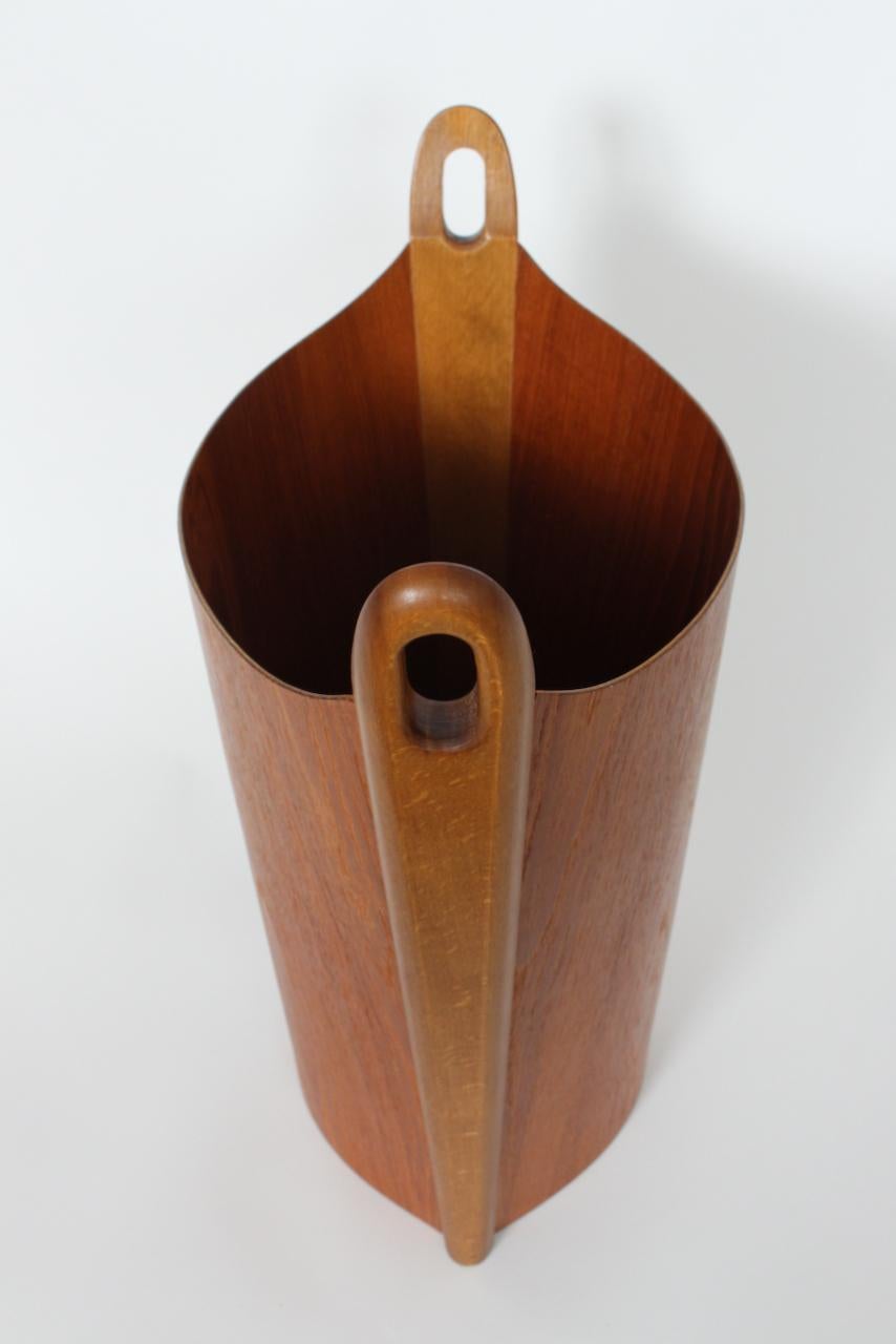 Einar Barnes für P. S. Heggen, Papierkorb mit Henkel aus Teakholz (Buchenholz) im Angebot