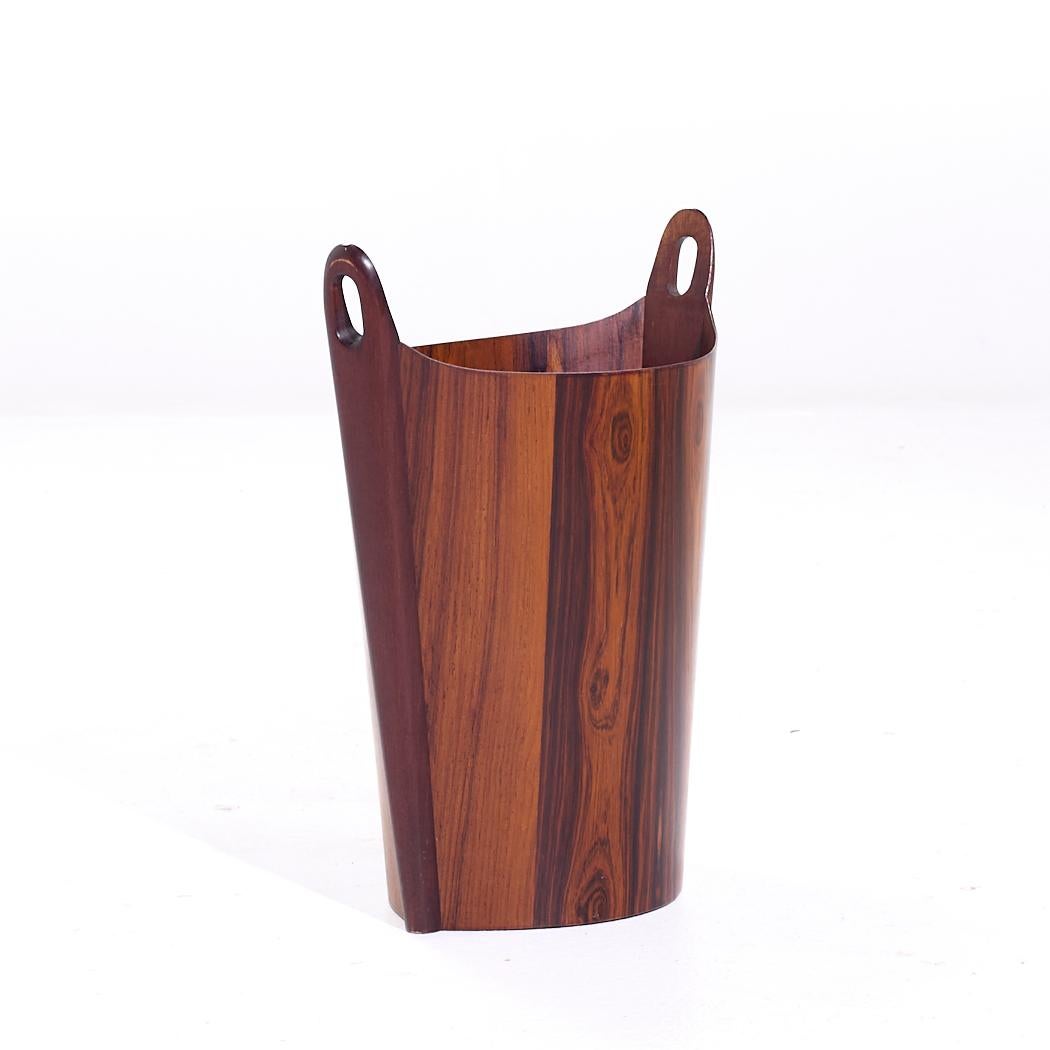 Einar Barnes for P.S. Heggen Mid Century Norwegian Rosewood Paper Bin Bon état - En vente à Countryside, IL