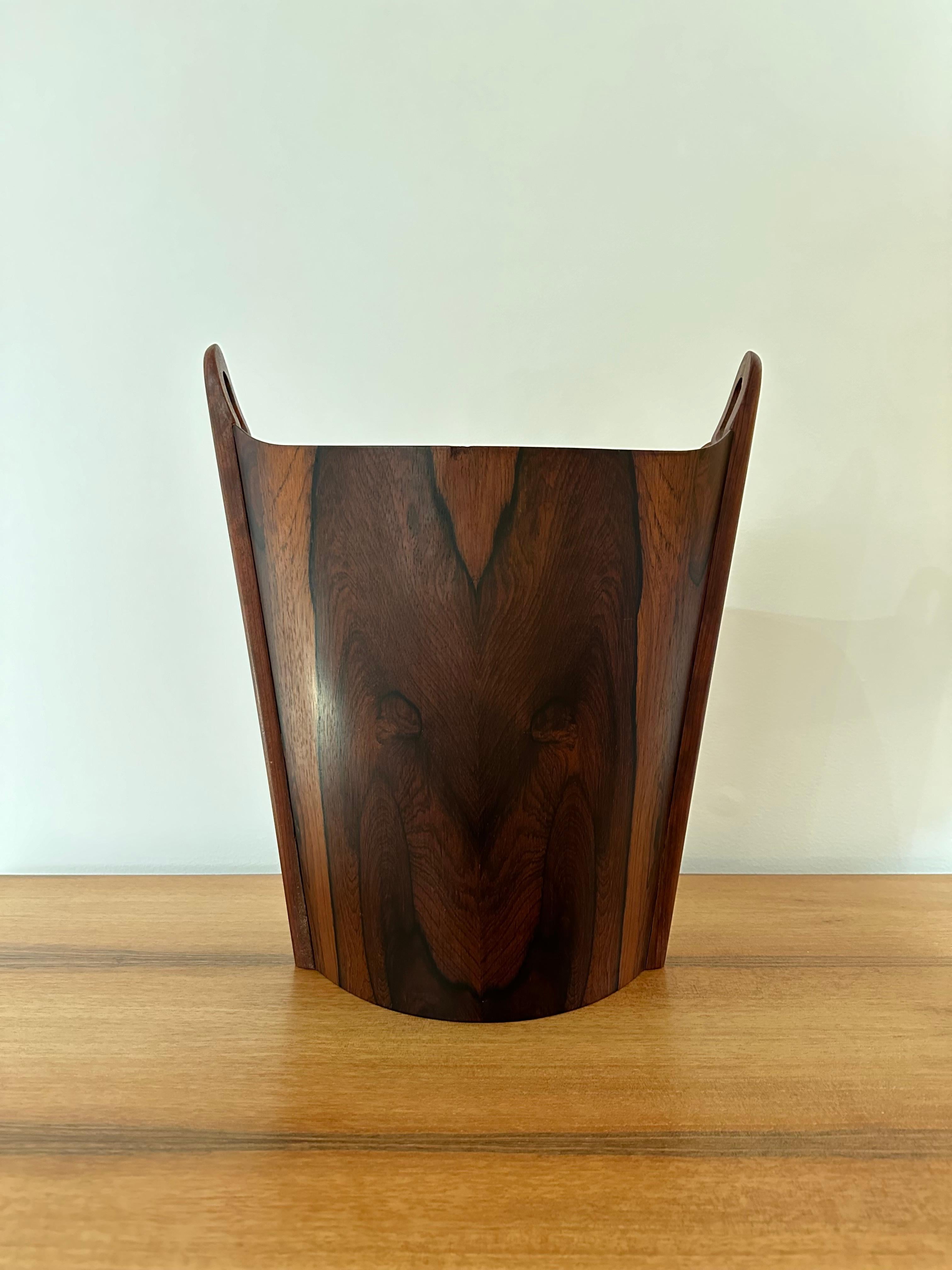 20th Century Einar Barnes for p.s. Heggen Scandinavian Modern Rosewood Wastebasket For Sale