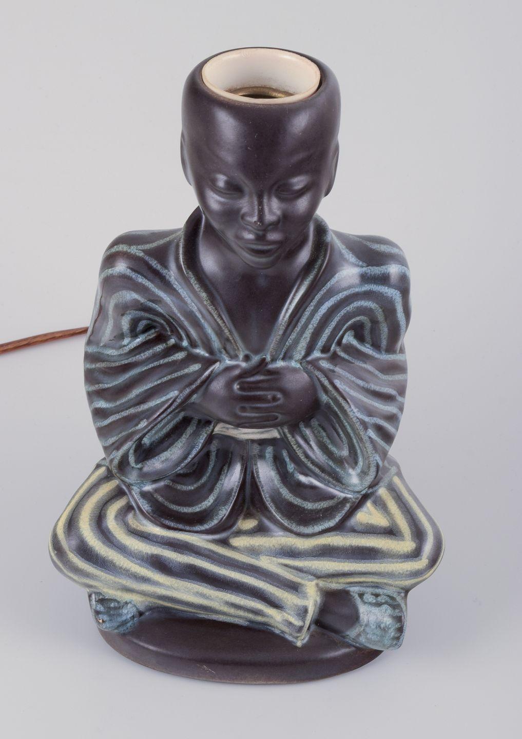 Danish Einar Johansen for Søholm. Ceramic table lamp in the shape of Asian figure. For Sale