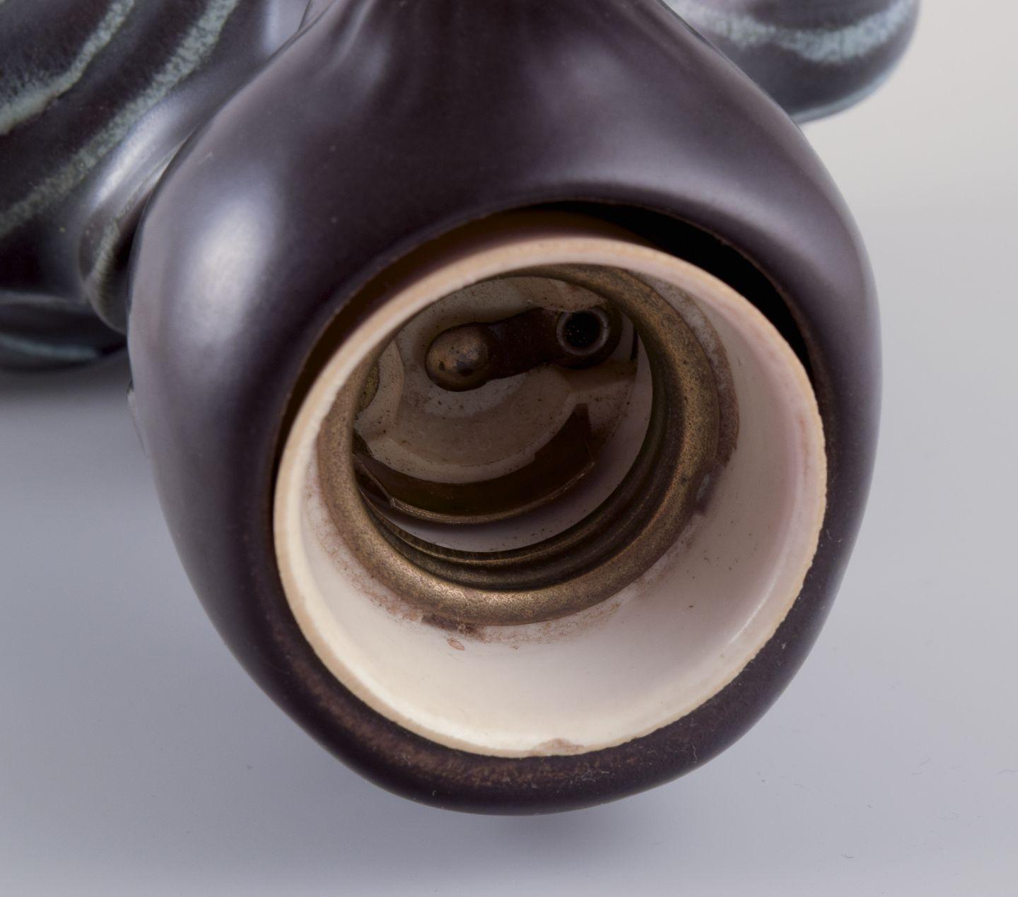 Einar Johansen for Søholm. Ceramic table lamp in the shape of Asian figure. For Sale 3