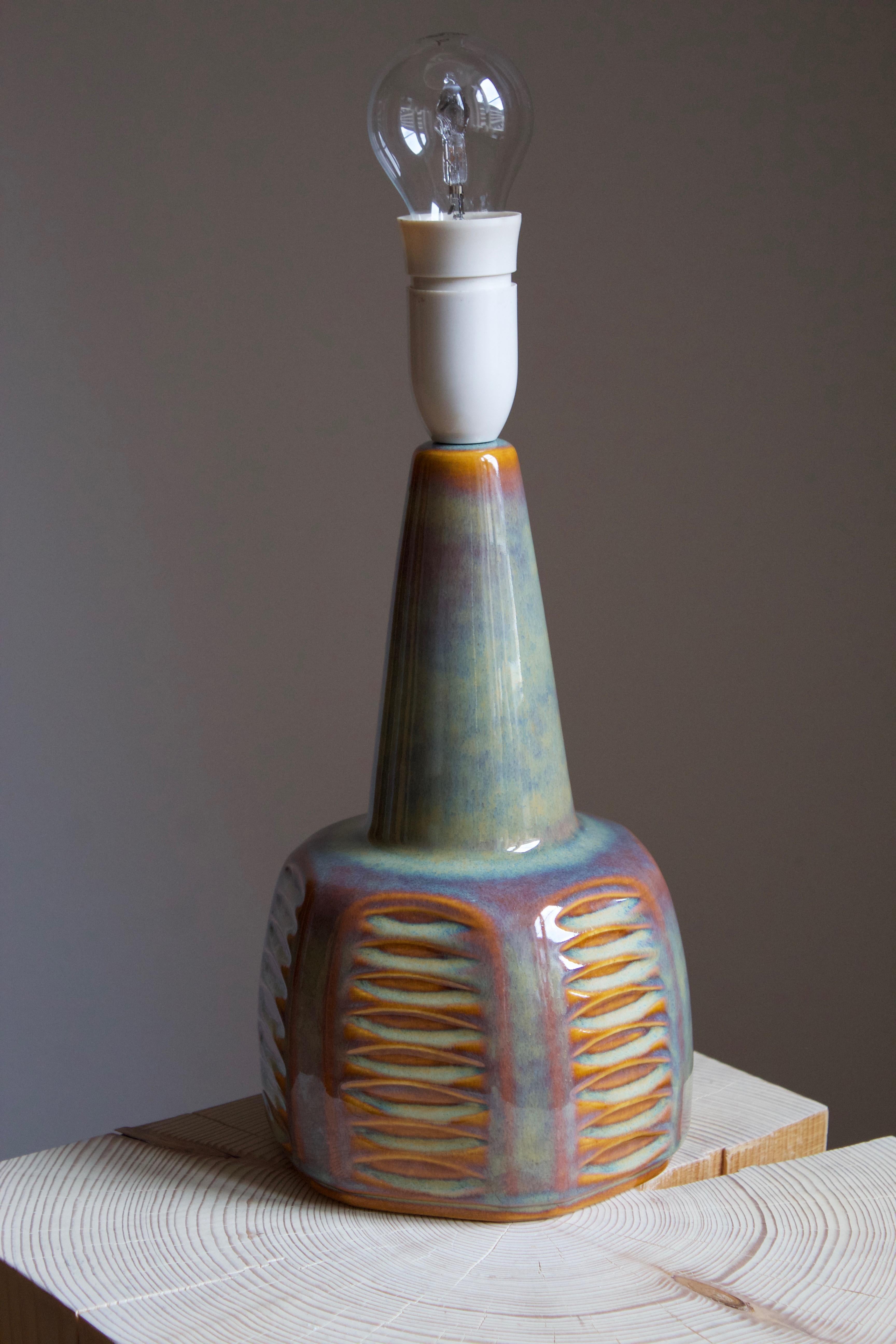 Danish Einar Johansen, Table Lamp, Glazed Incised Stoneware, Søholm, Denmark, 1960s