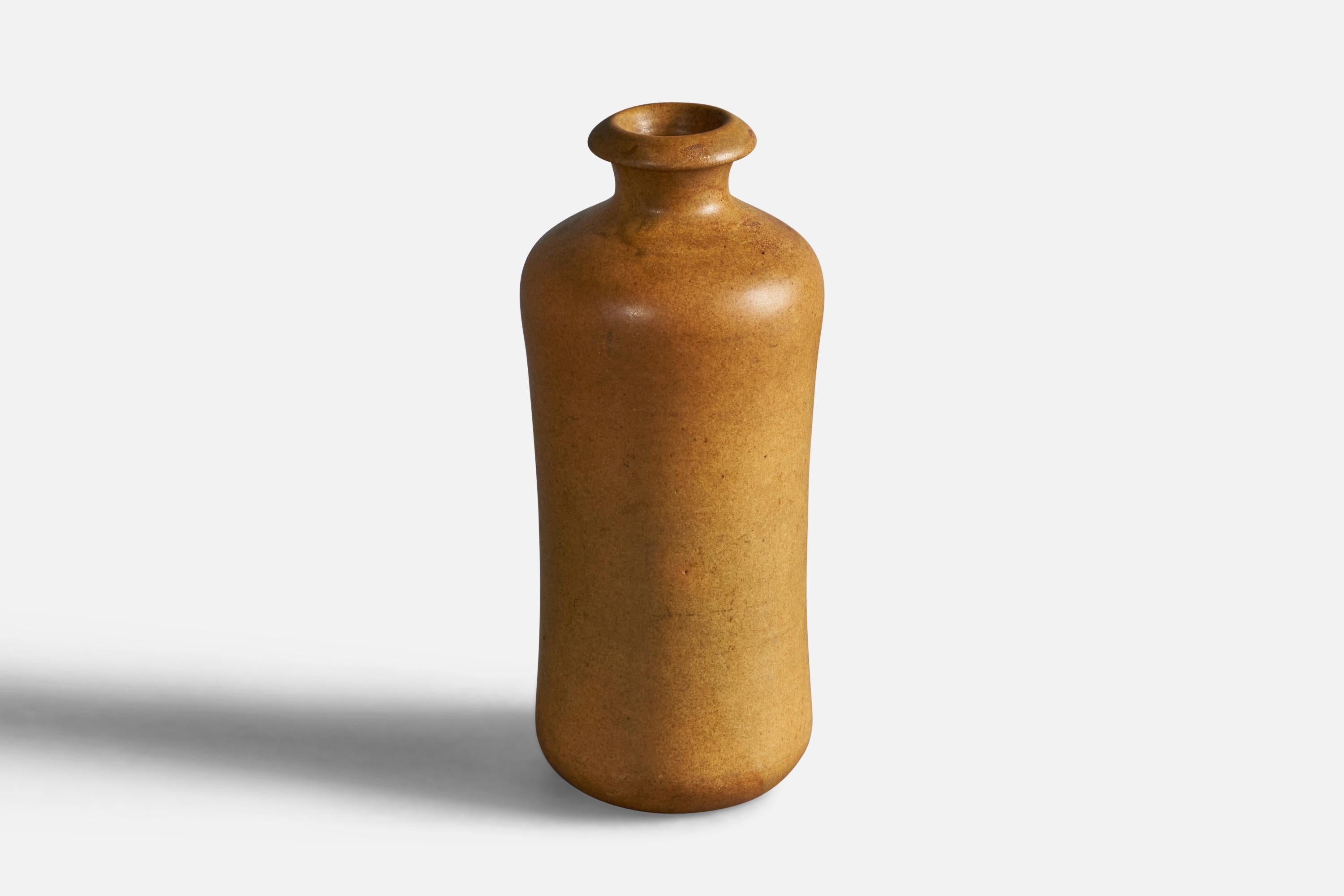 Mid-Century Modern Einar Johansen, Vase, Stoneware, Denmark, 1960s For Sale