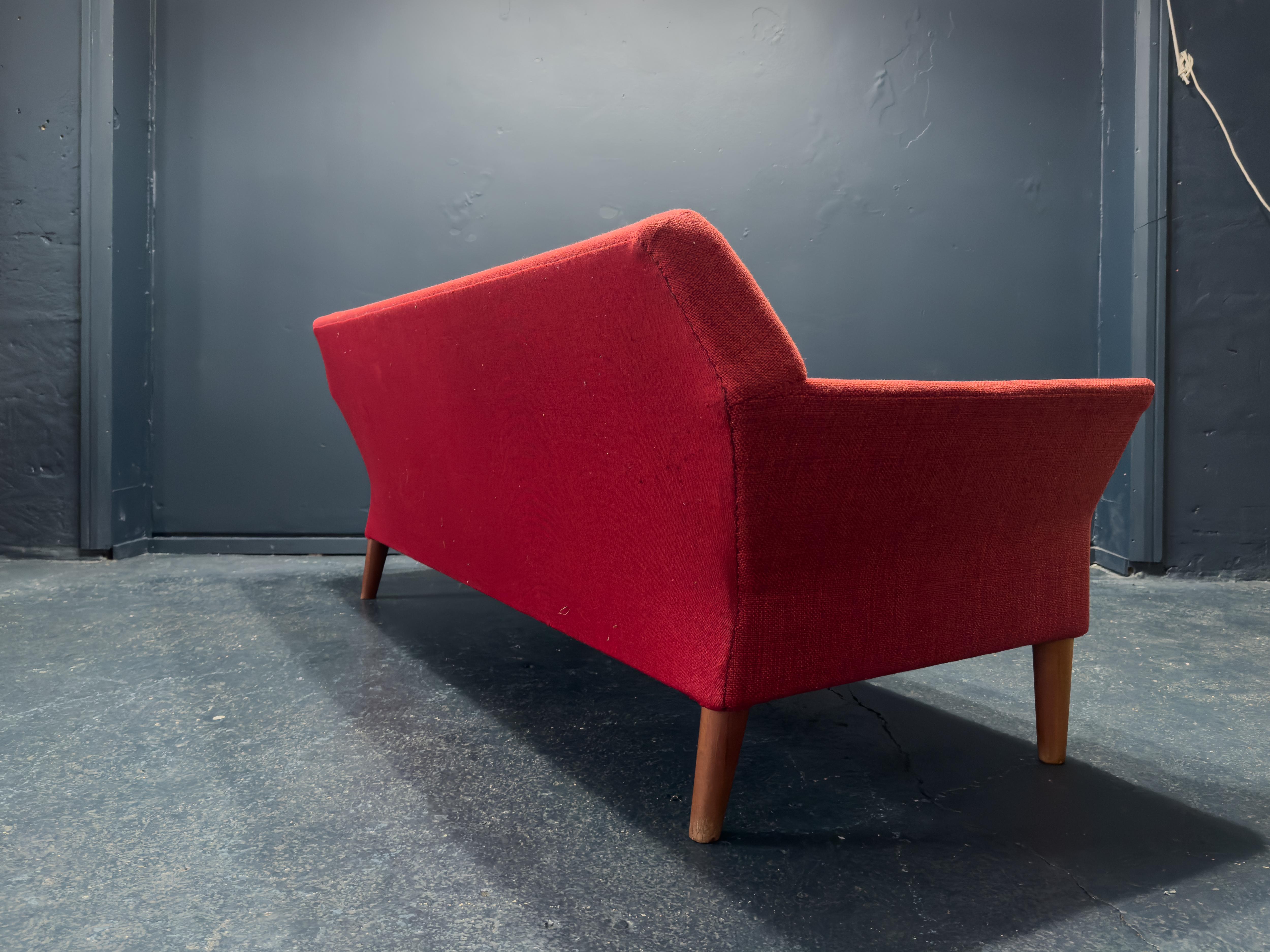 Einar Larsen & Aksel Bender Madsen Red Sofa In Good Condition In London, GB