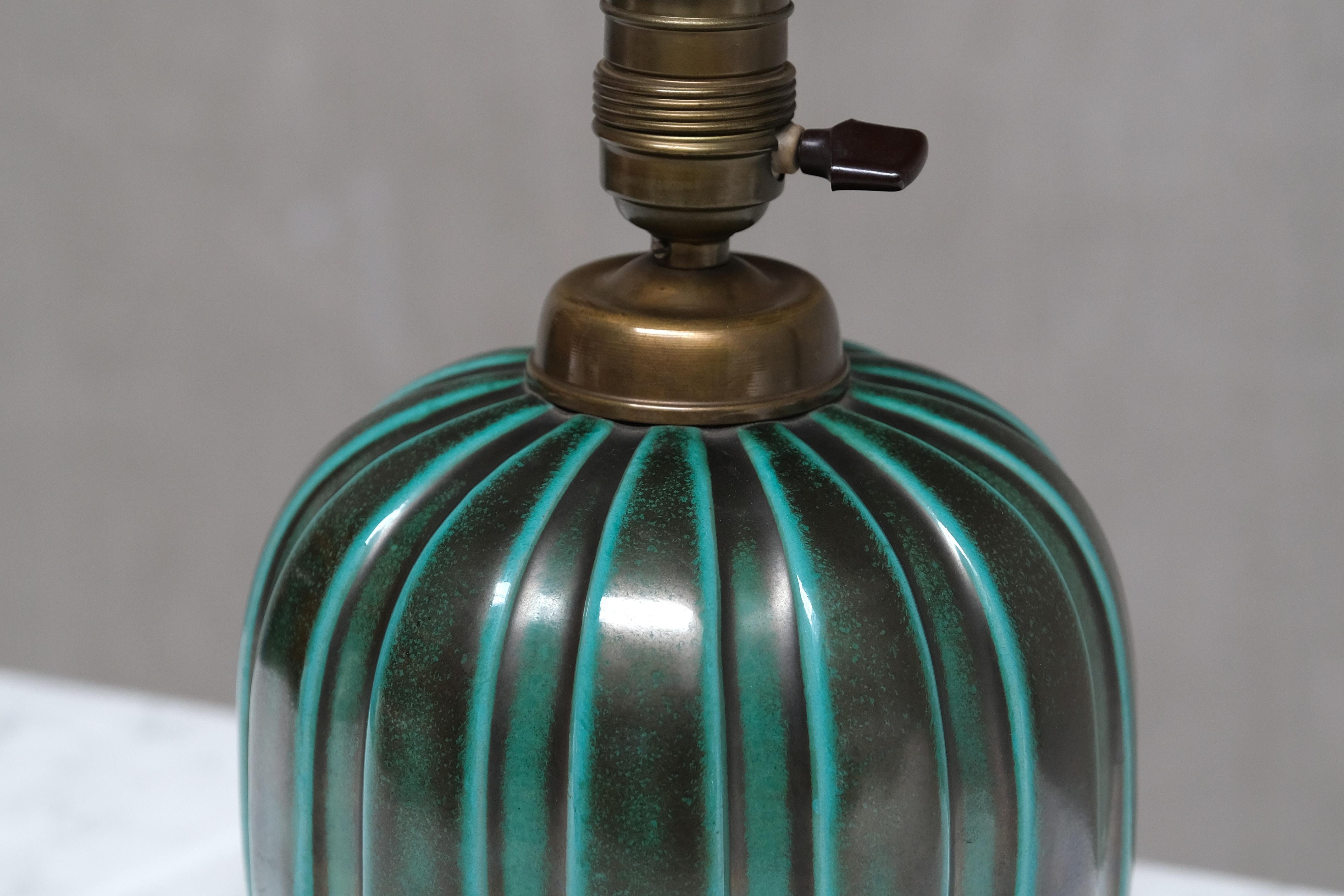 Lampe de table Einar Luterkort en céramique émaillée verte, Upsala Ekeby, Suède, années 1930 en vente 2