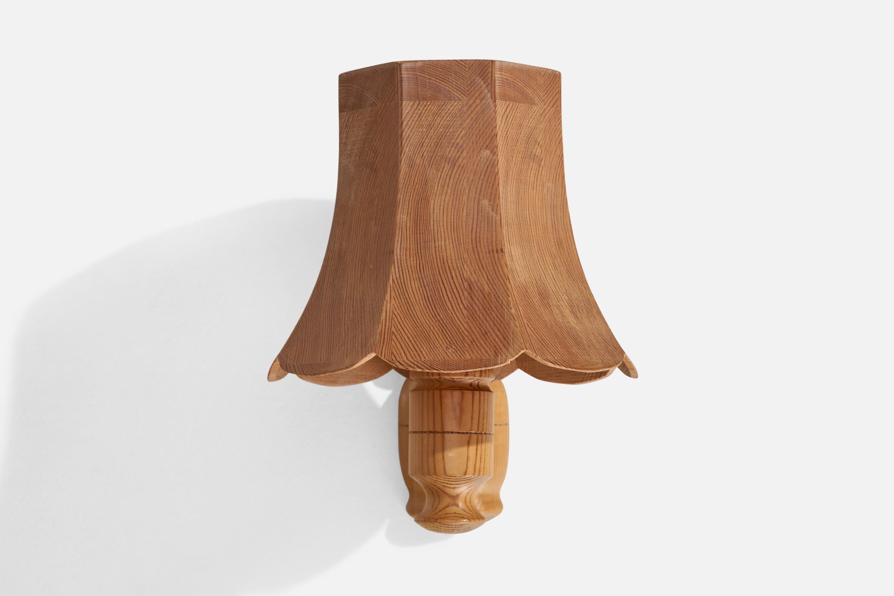 Swedish Eino Lundholm, Wall Light, Pine, Sweden, 1970s For Sale