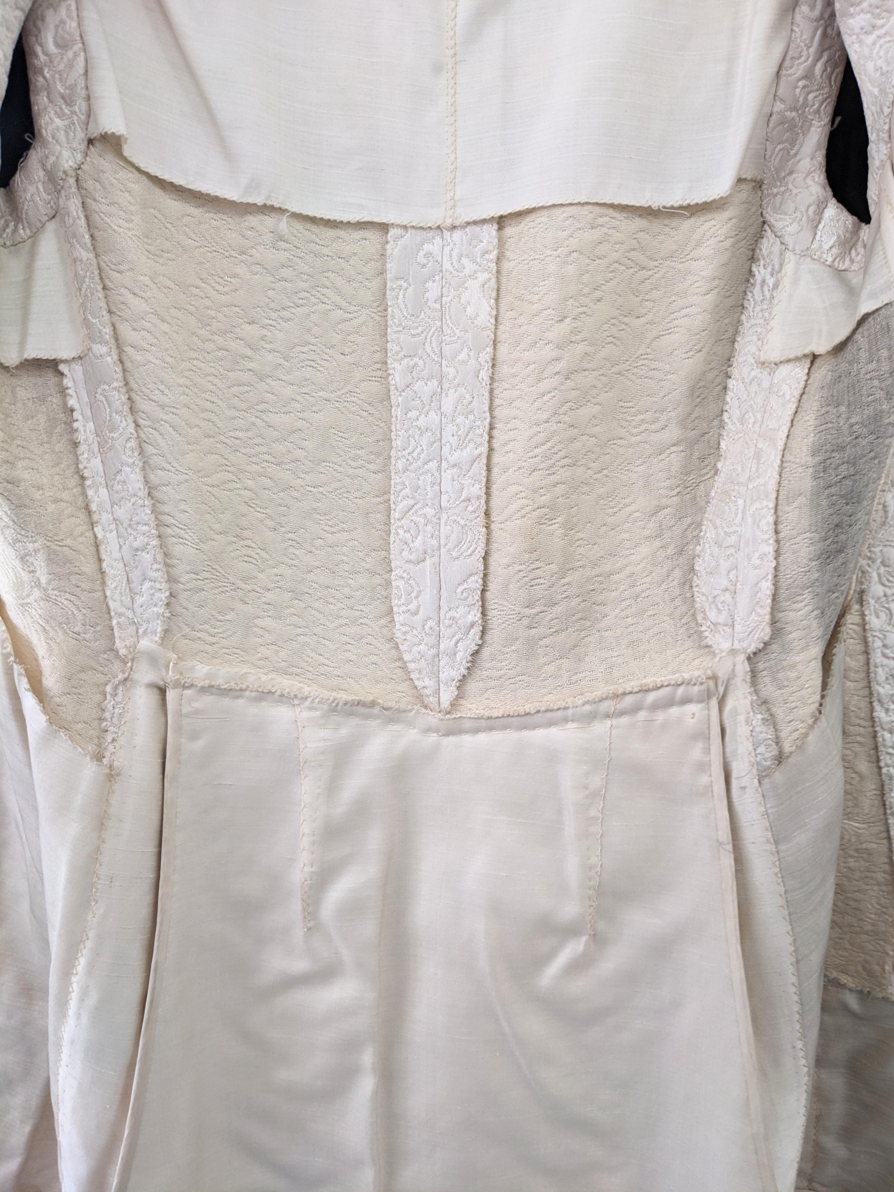Robe cloche en soie ivoire Eisa, Balenciaga en vente 7