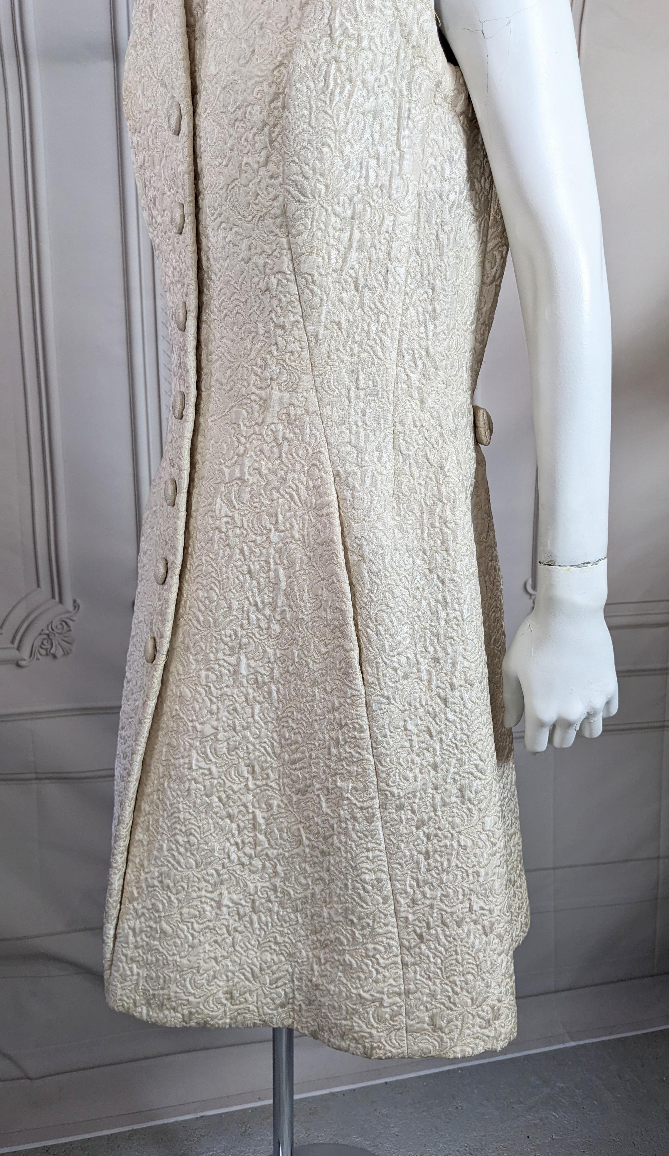 Robe cloche en soie ivoire Eisa, Balenciaga en vente 2