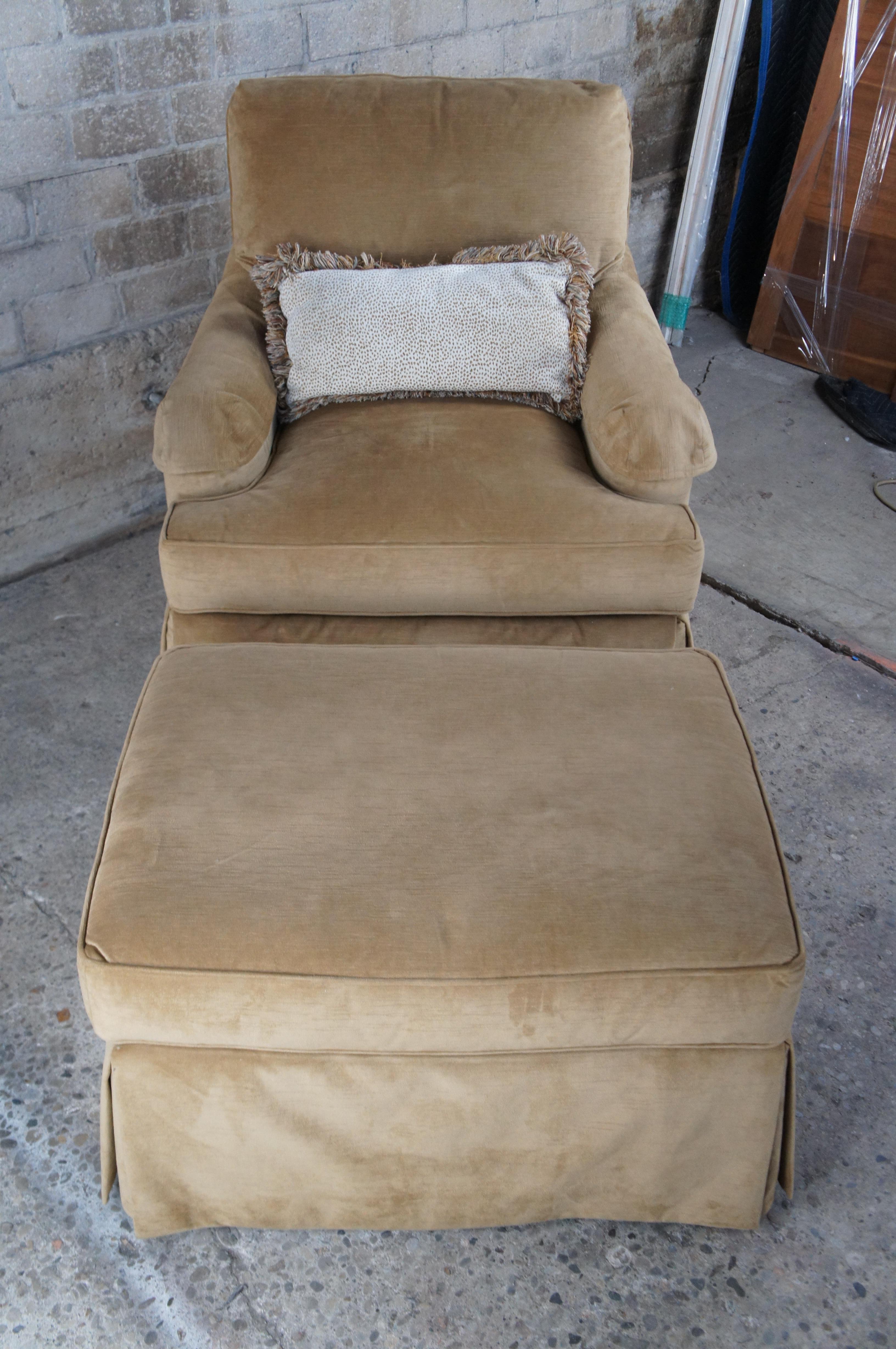 Fauteuils de bibliothèque Swivel Club Lounge de Victor Carlisle en vente 1